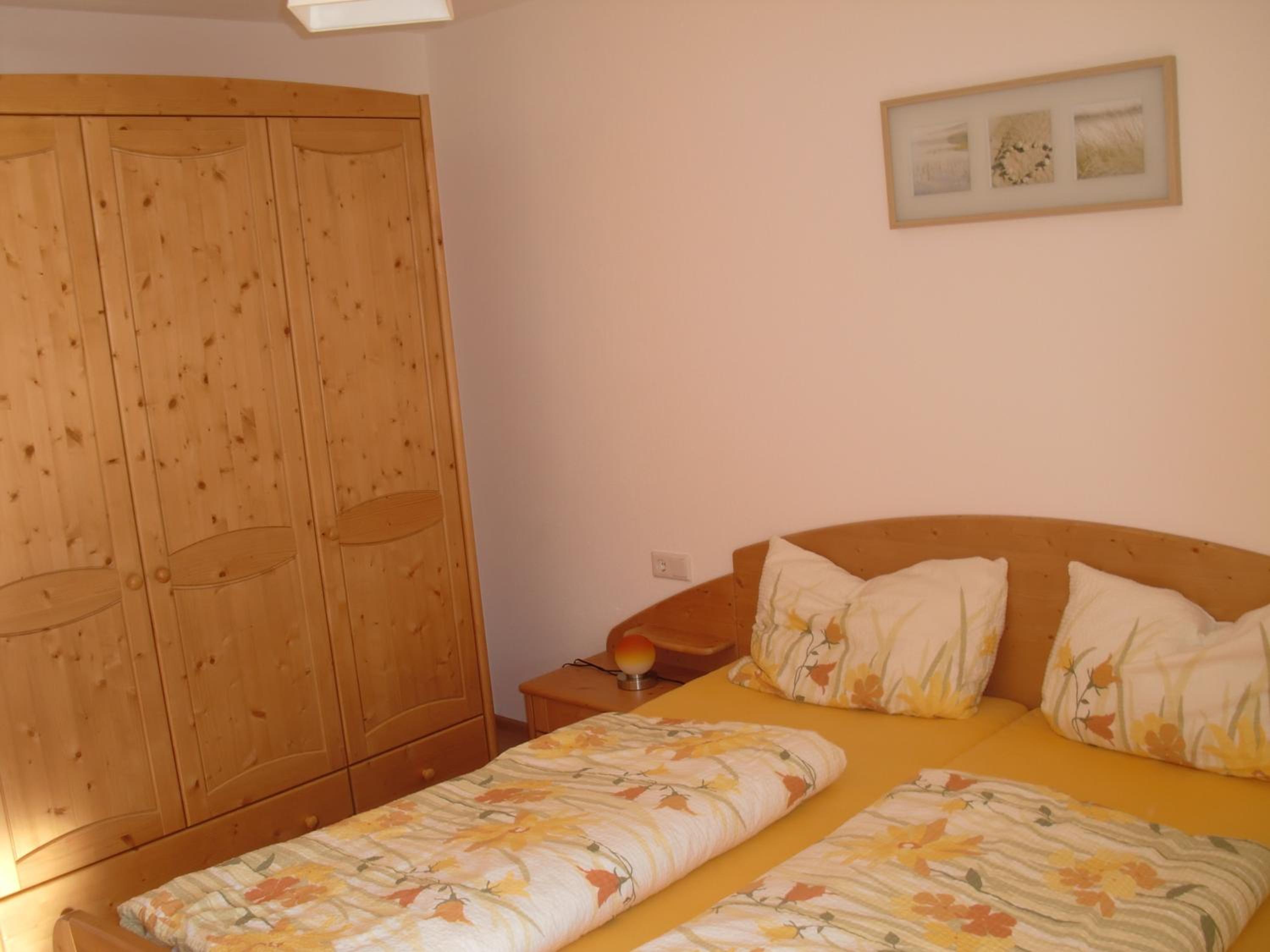 Apartment with Mountain View