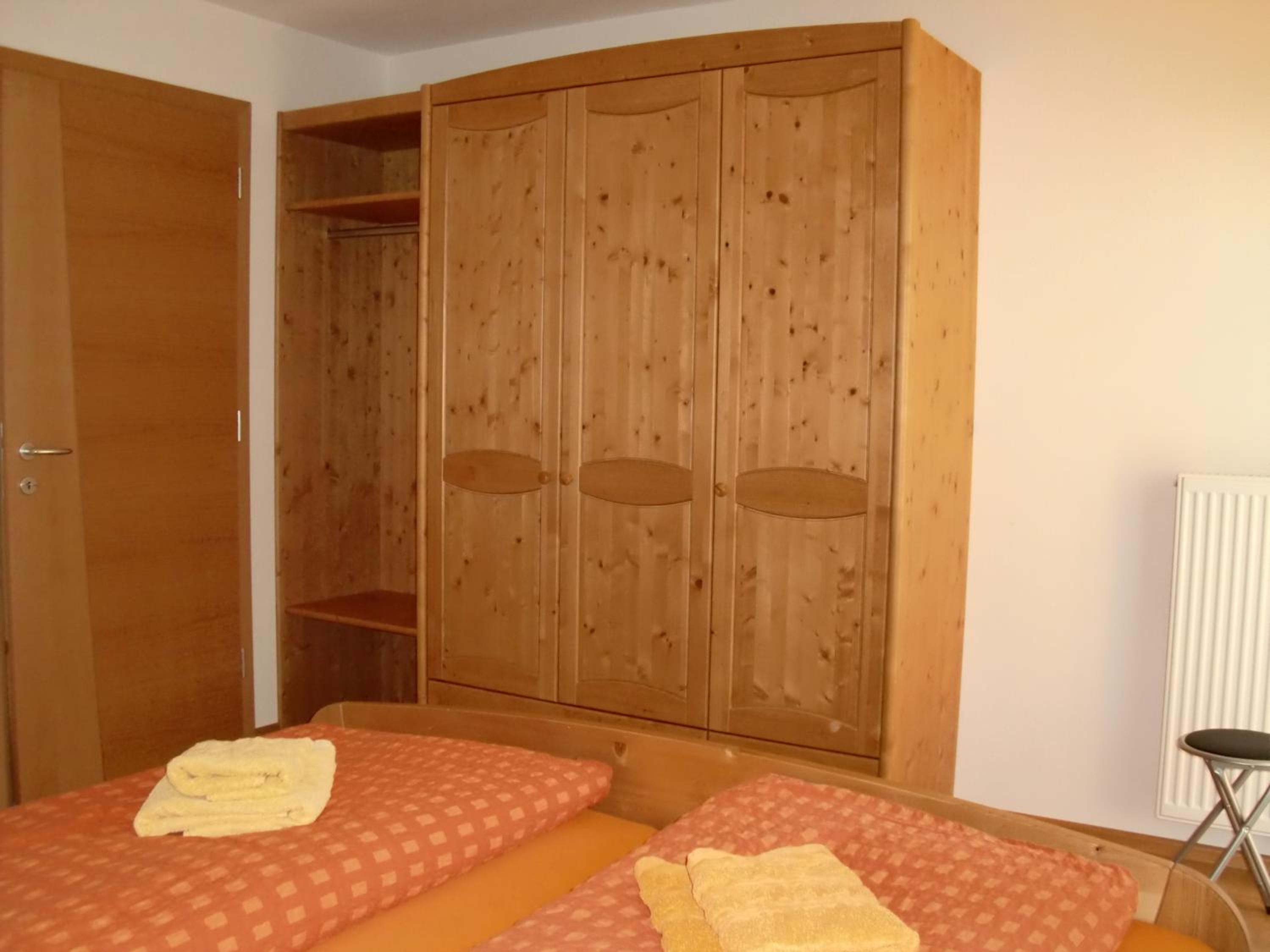 Apartment with Mountain View