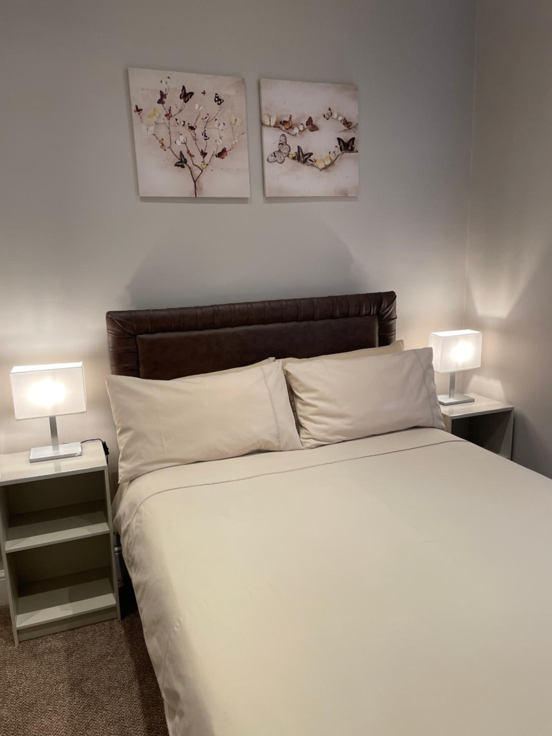 Double Room With Private Bathroom photo 3