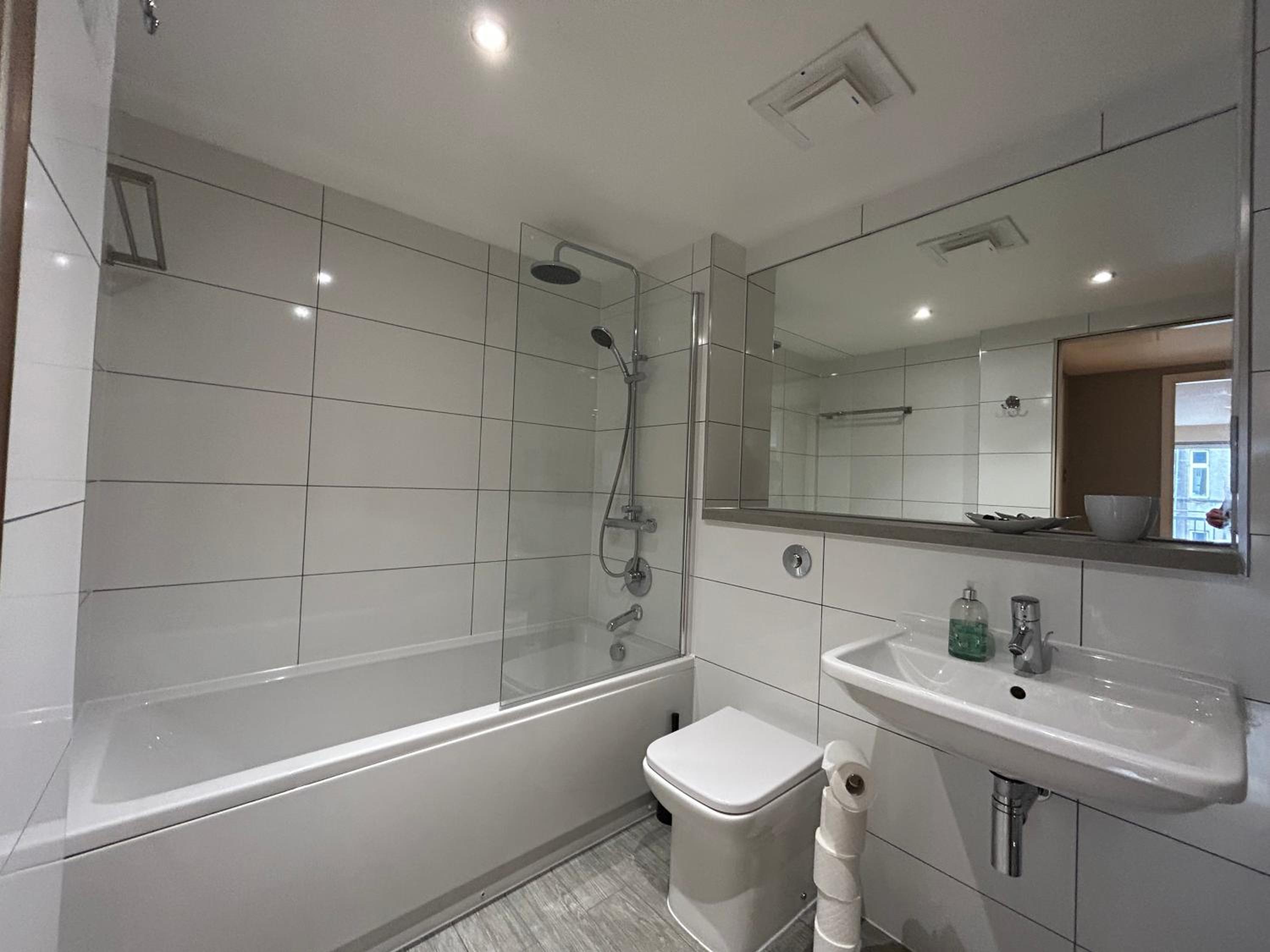 Two King Bedroom Apartment with Sofa Bed photo 3