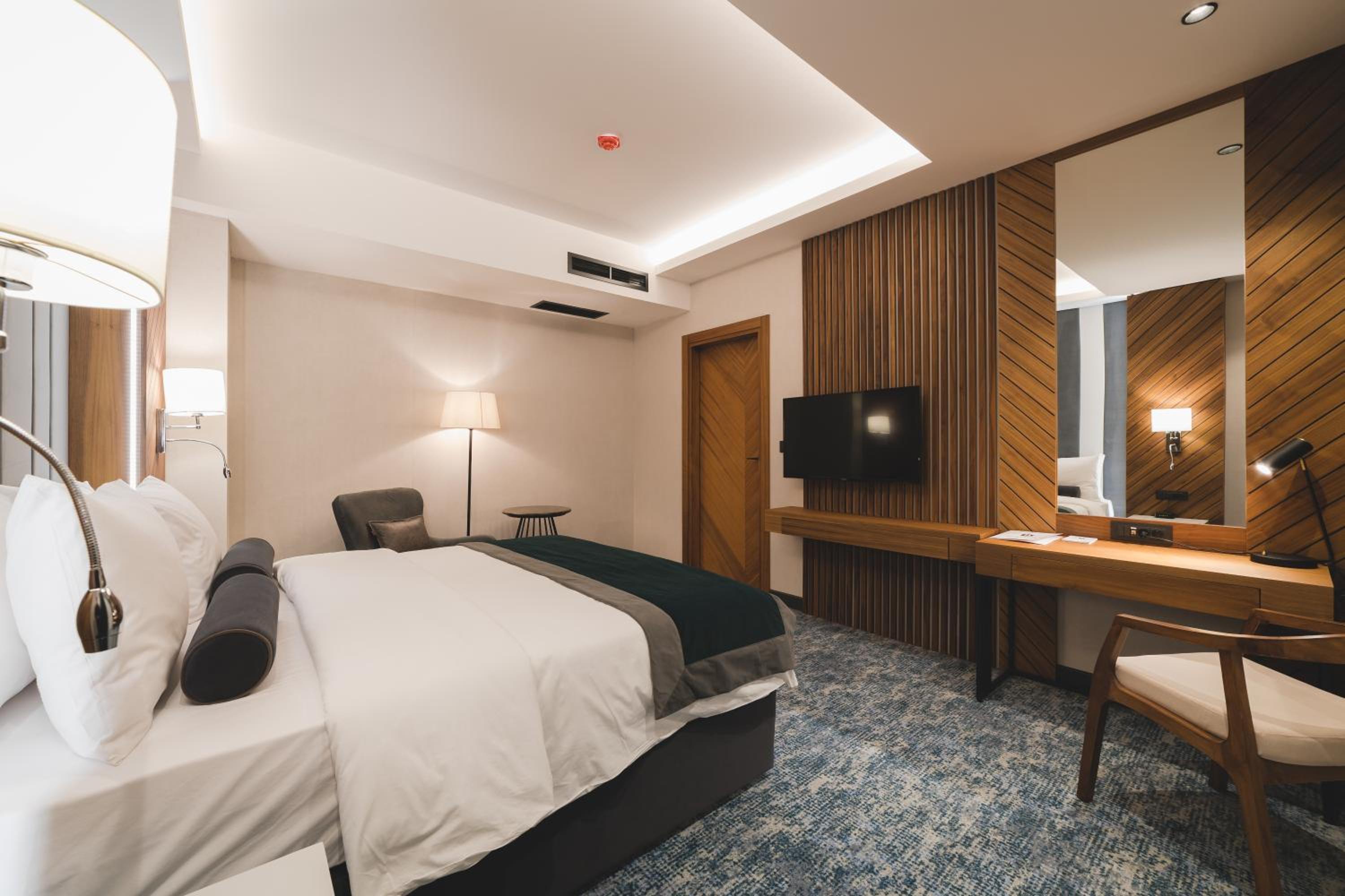 Standard Double Room - Photo 1