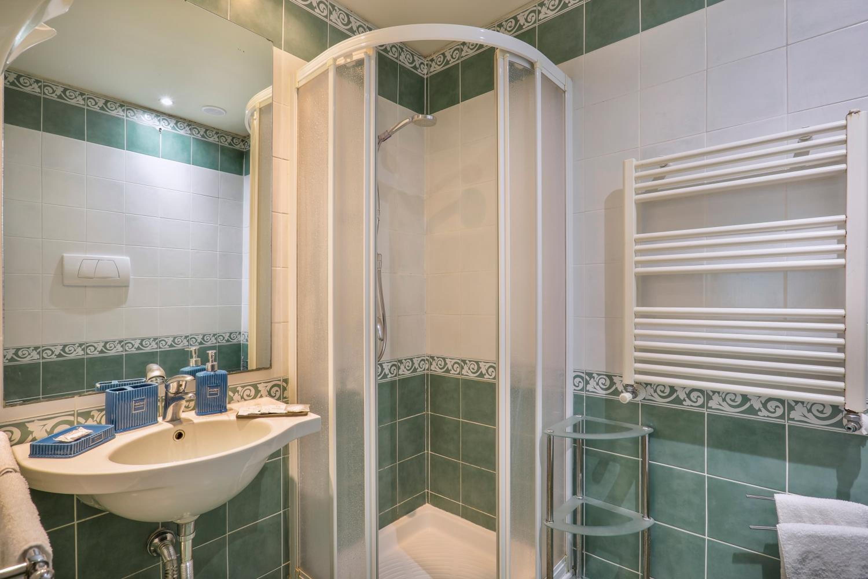 Double or Twin Room photo 2