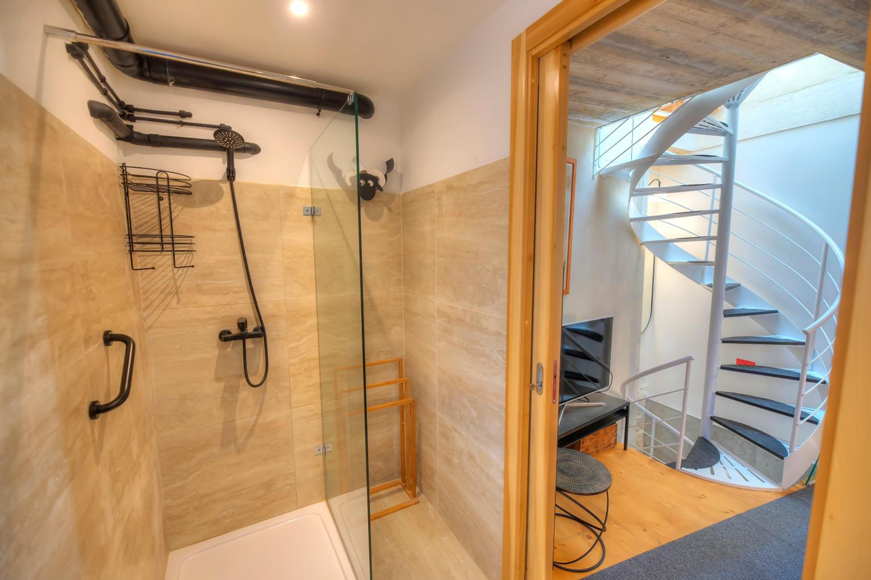 Maisonette photo 3