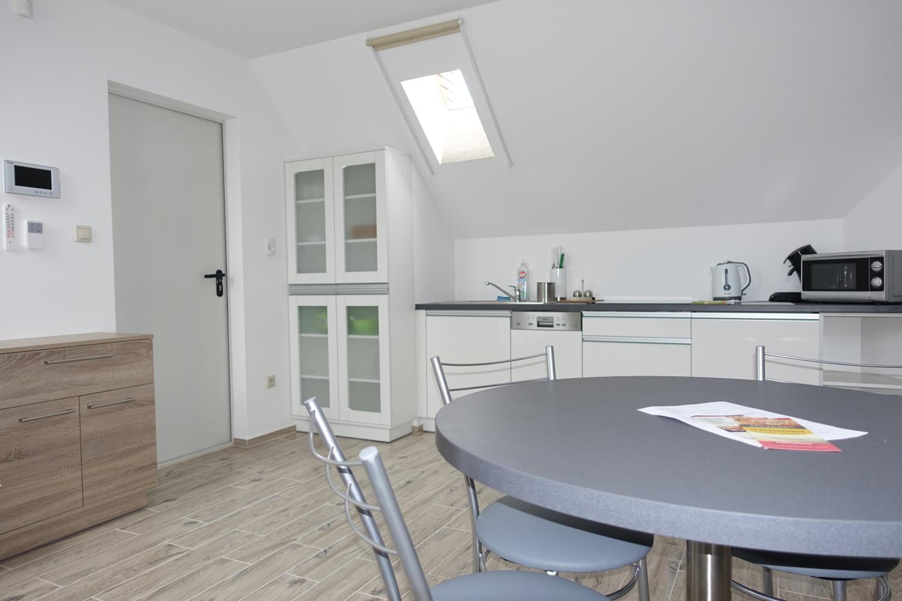 Penthouse Apartment - Photo 8