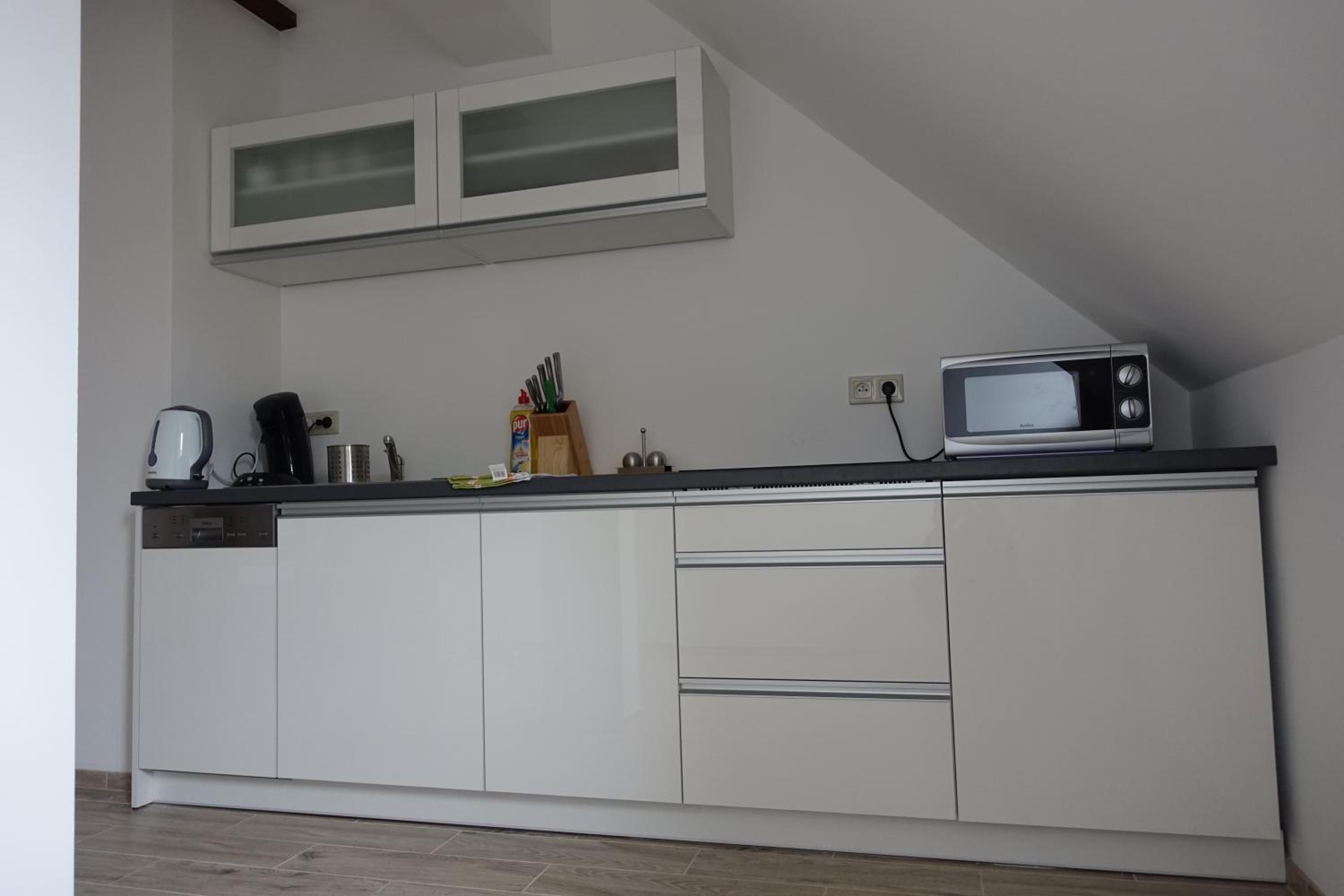 One-Bedroom Apartment - Photo 9