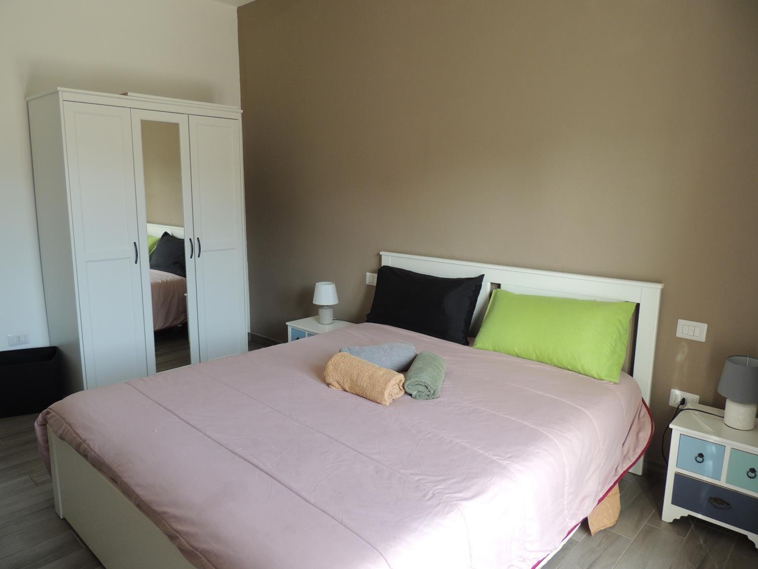 Double Room - Photo 5
