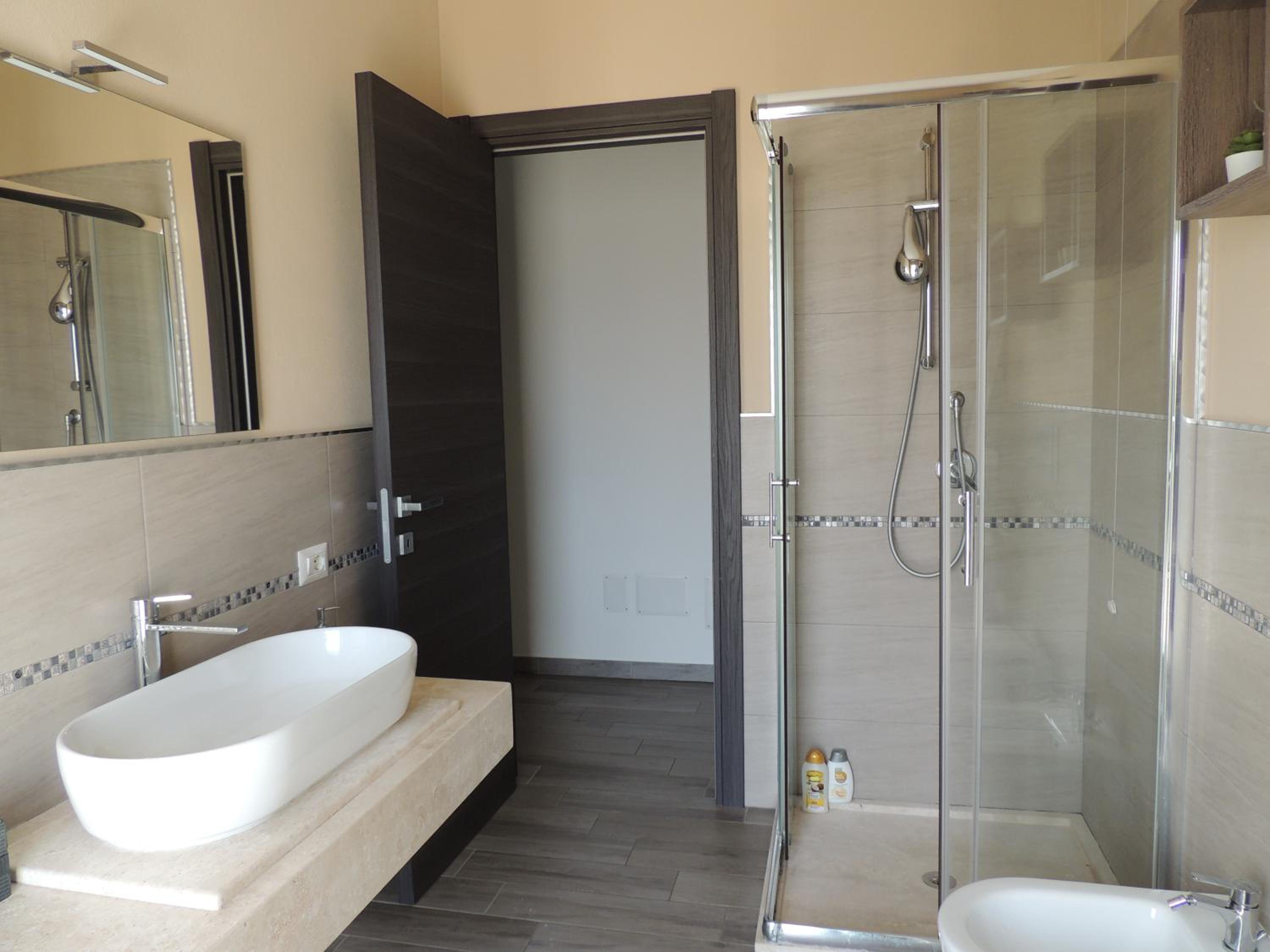 Double Room - Photo 7