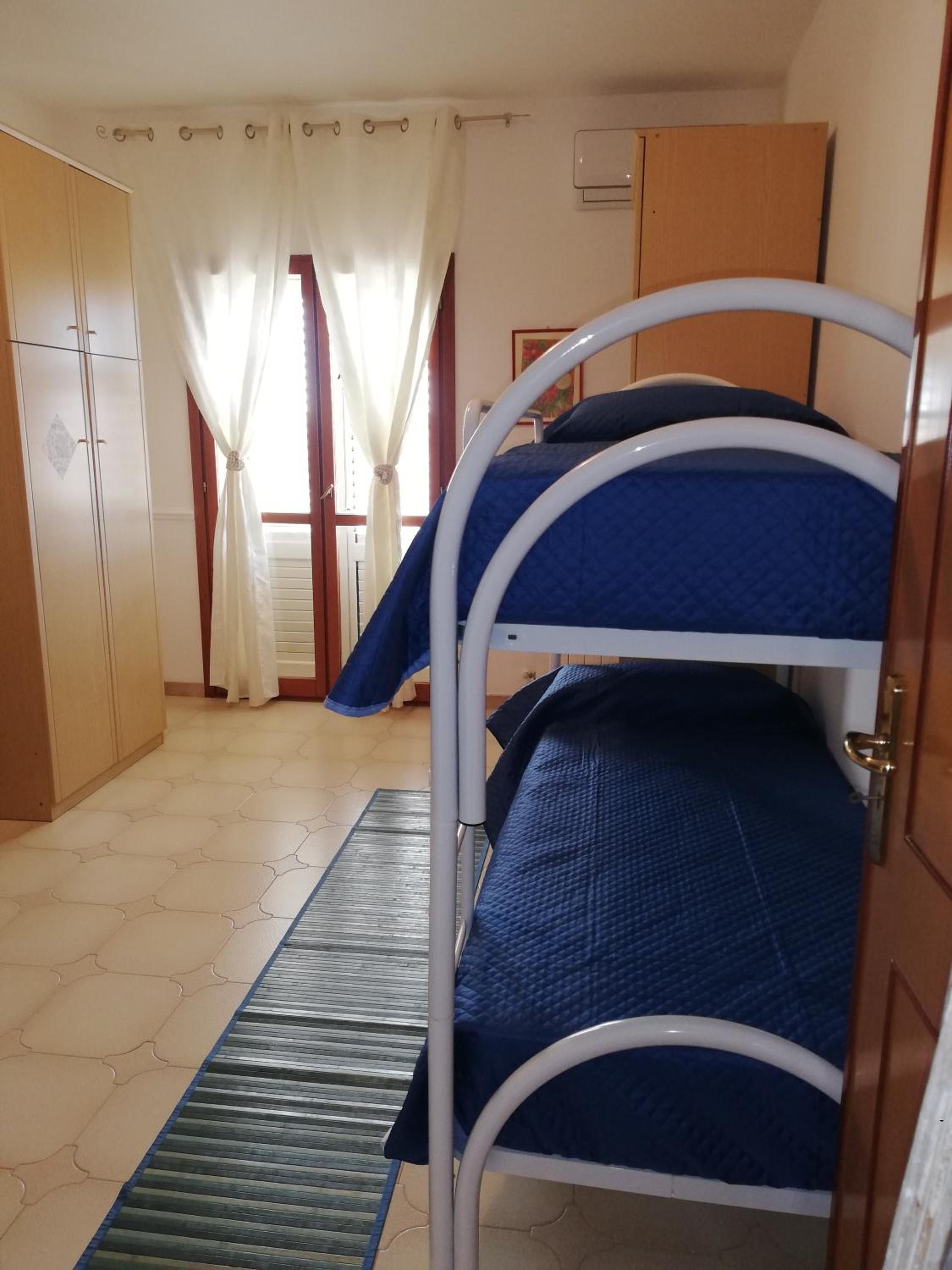 Two-Bedroom Apartment with Balcony photo 2