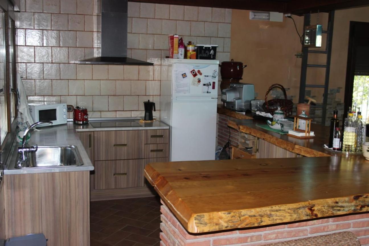 Three-Bedroom House photo 3