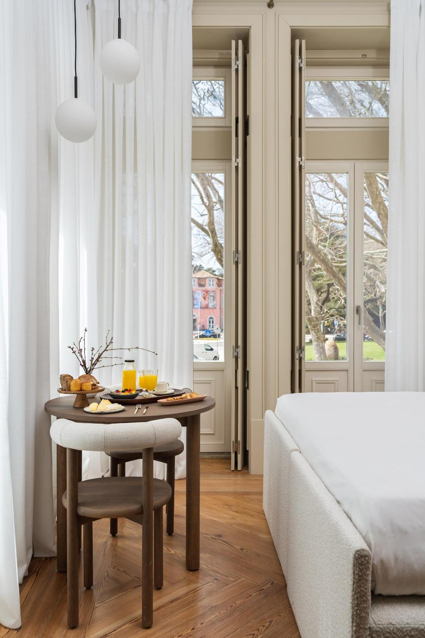 Signature Suite with Monument View