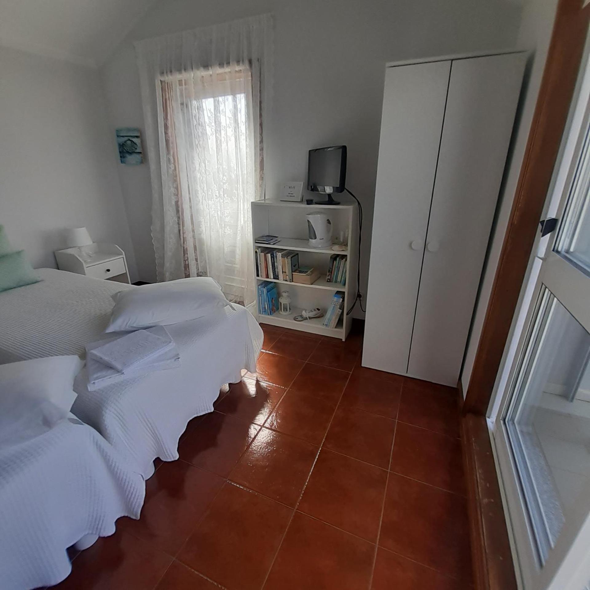 Triple Room with Sea View photo 2