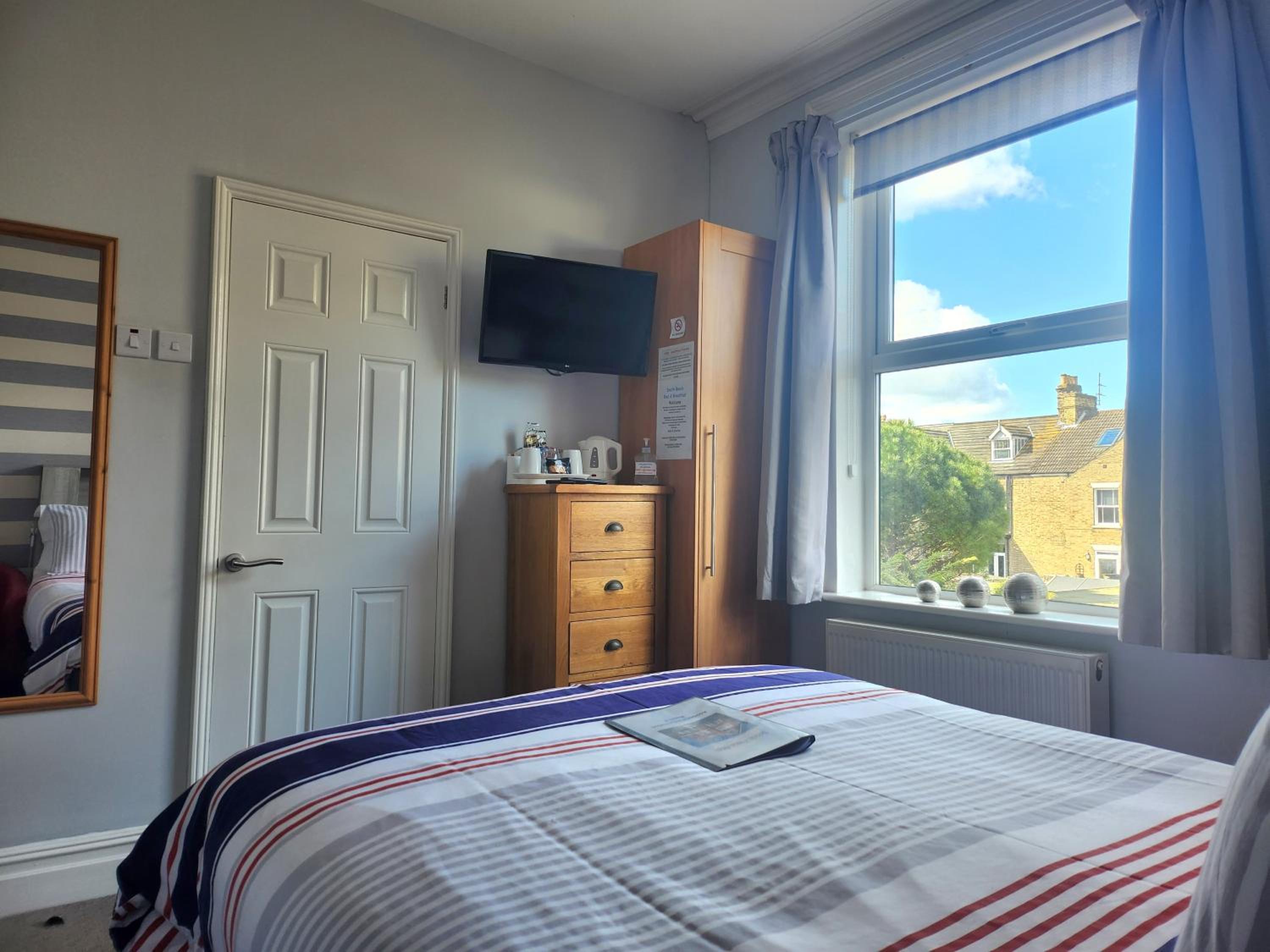 Double Room with Garden View - First Floor photo 2