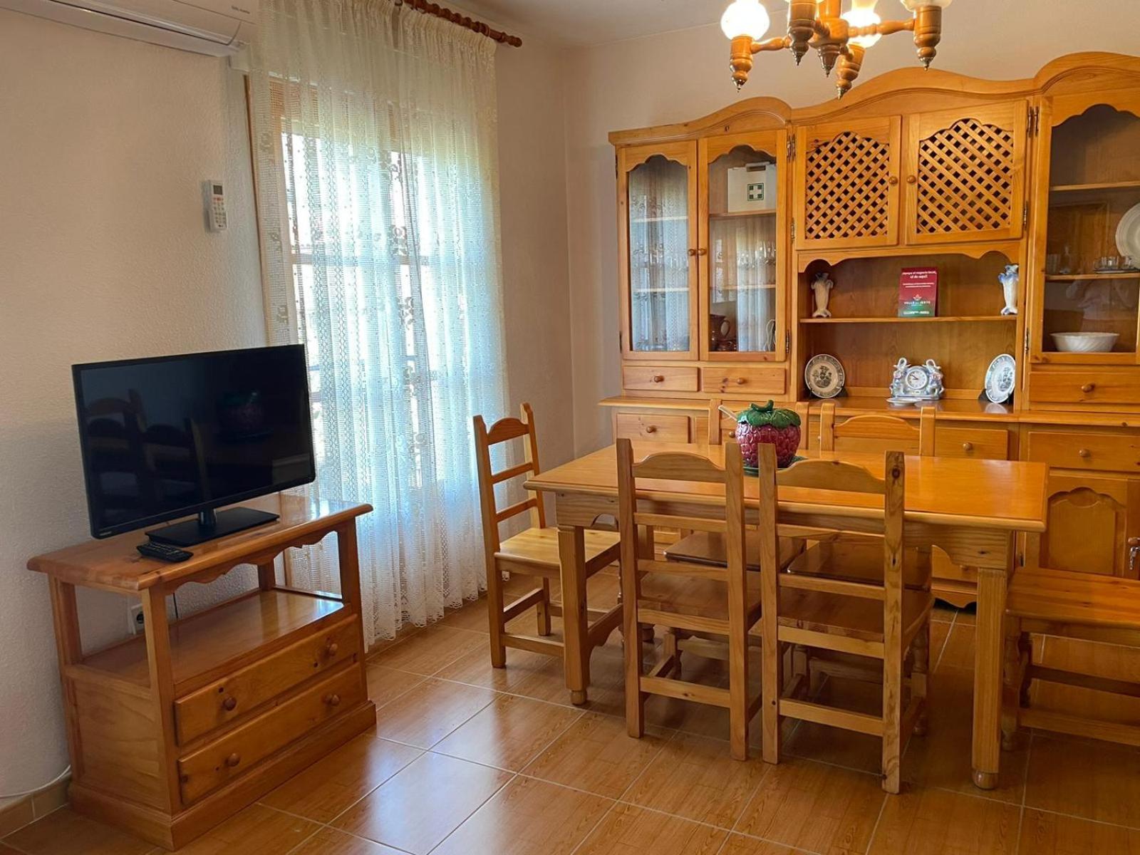 Three-Bedroom House photo 2