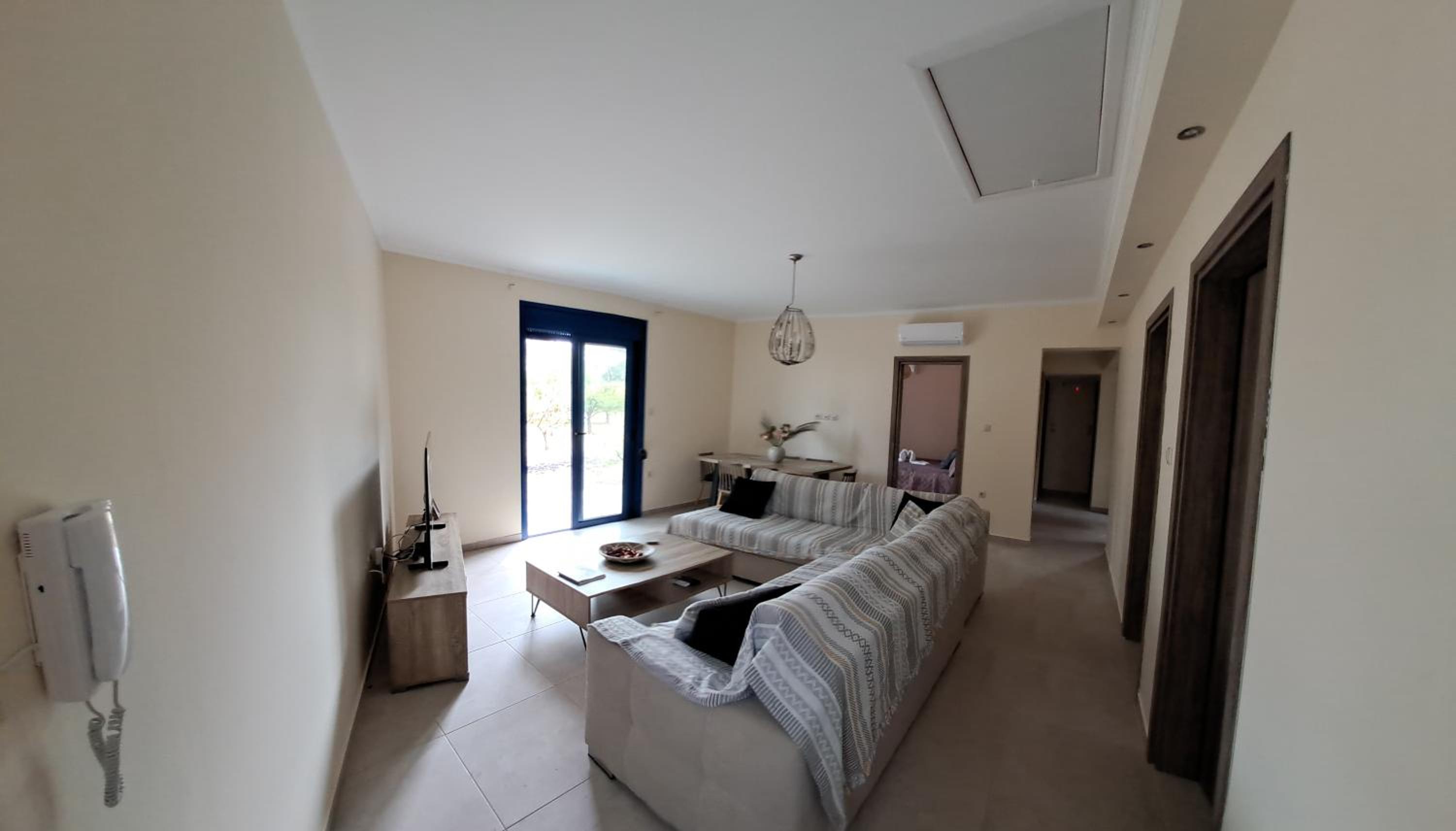 Three-Bedroom Villa photo 3