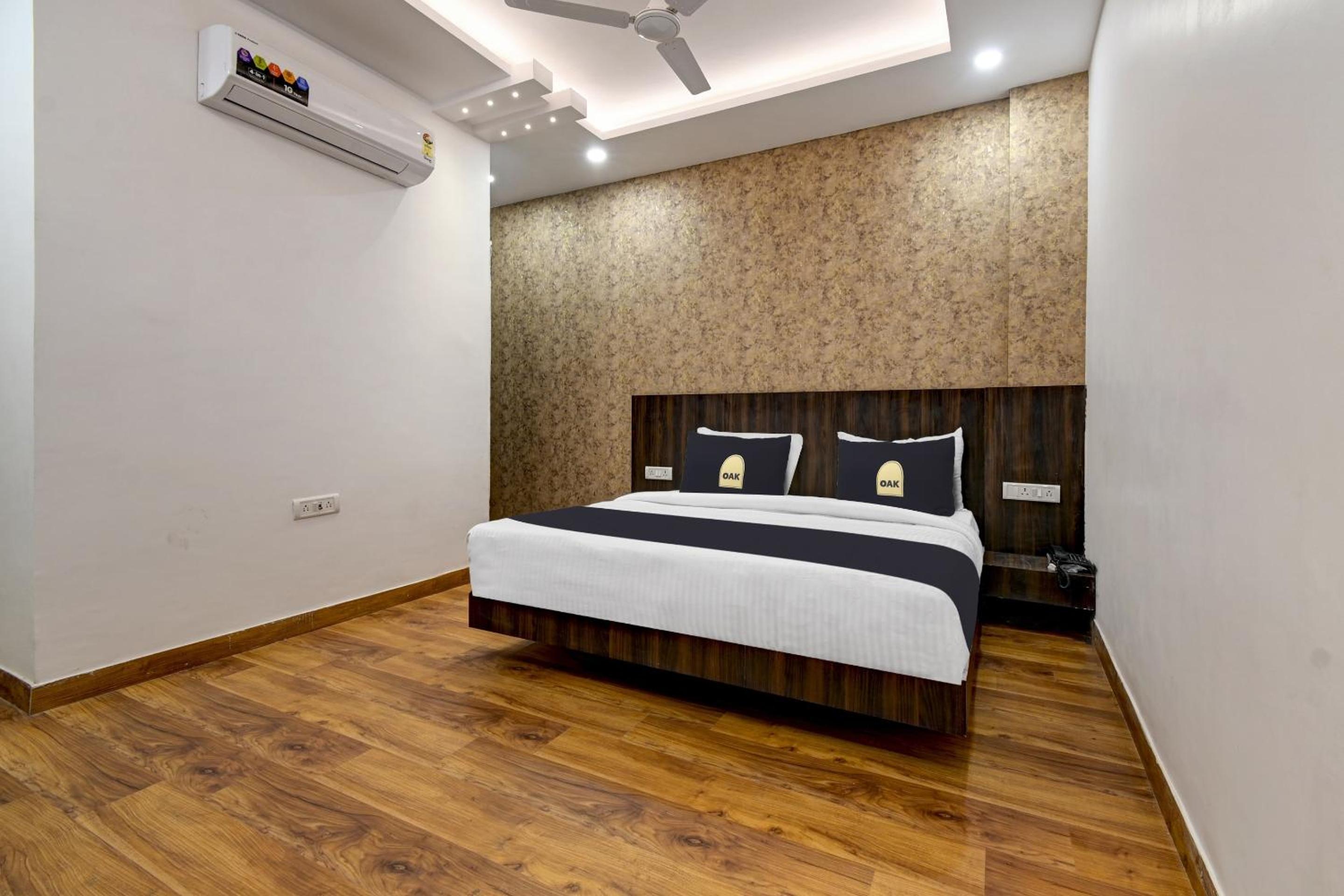 Classic Triple Room photo 3