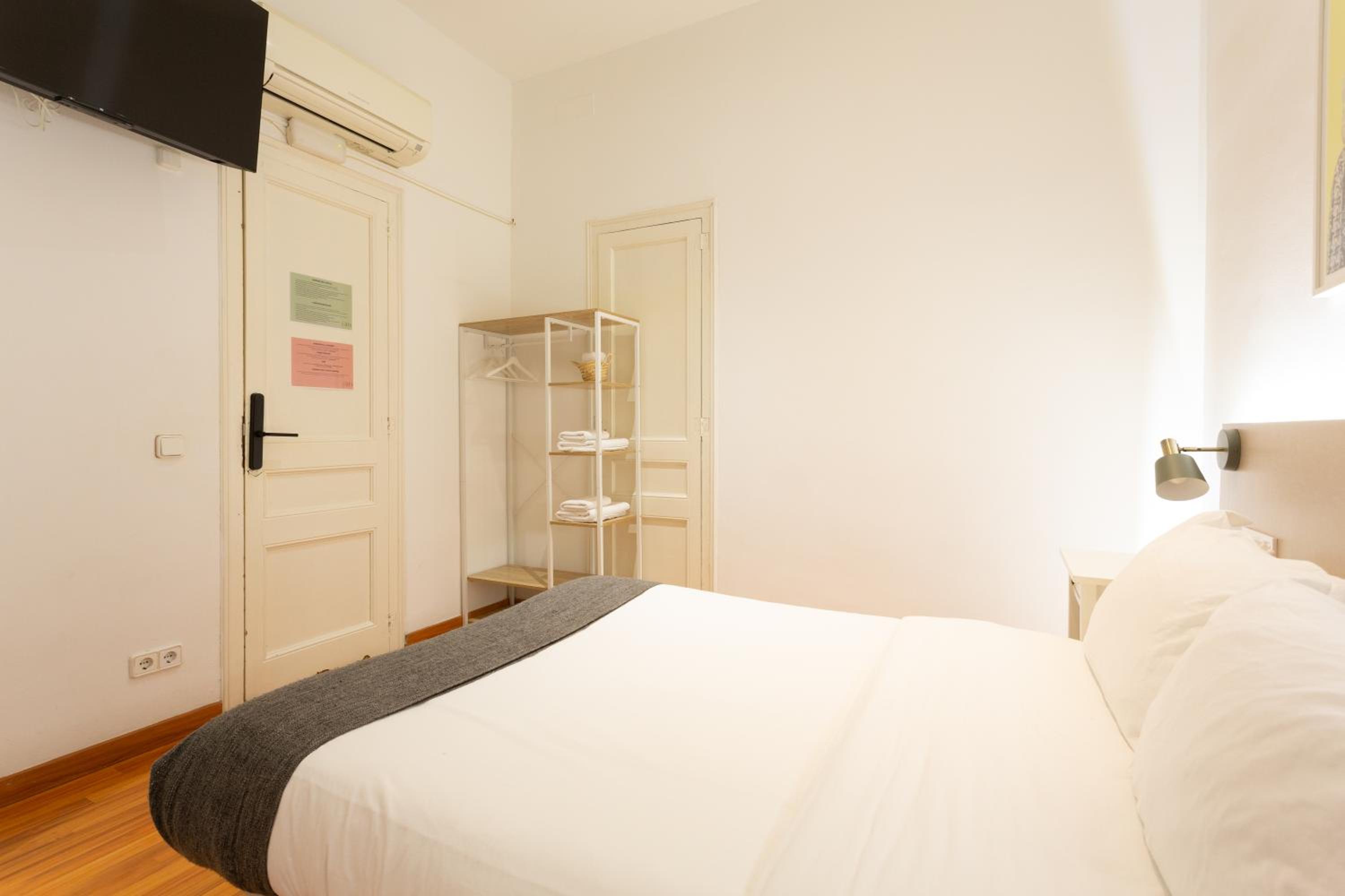 Standard Double Room photo 3
