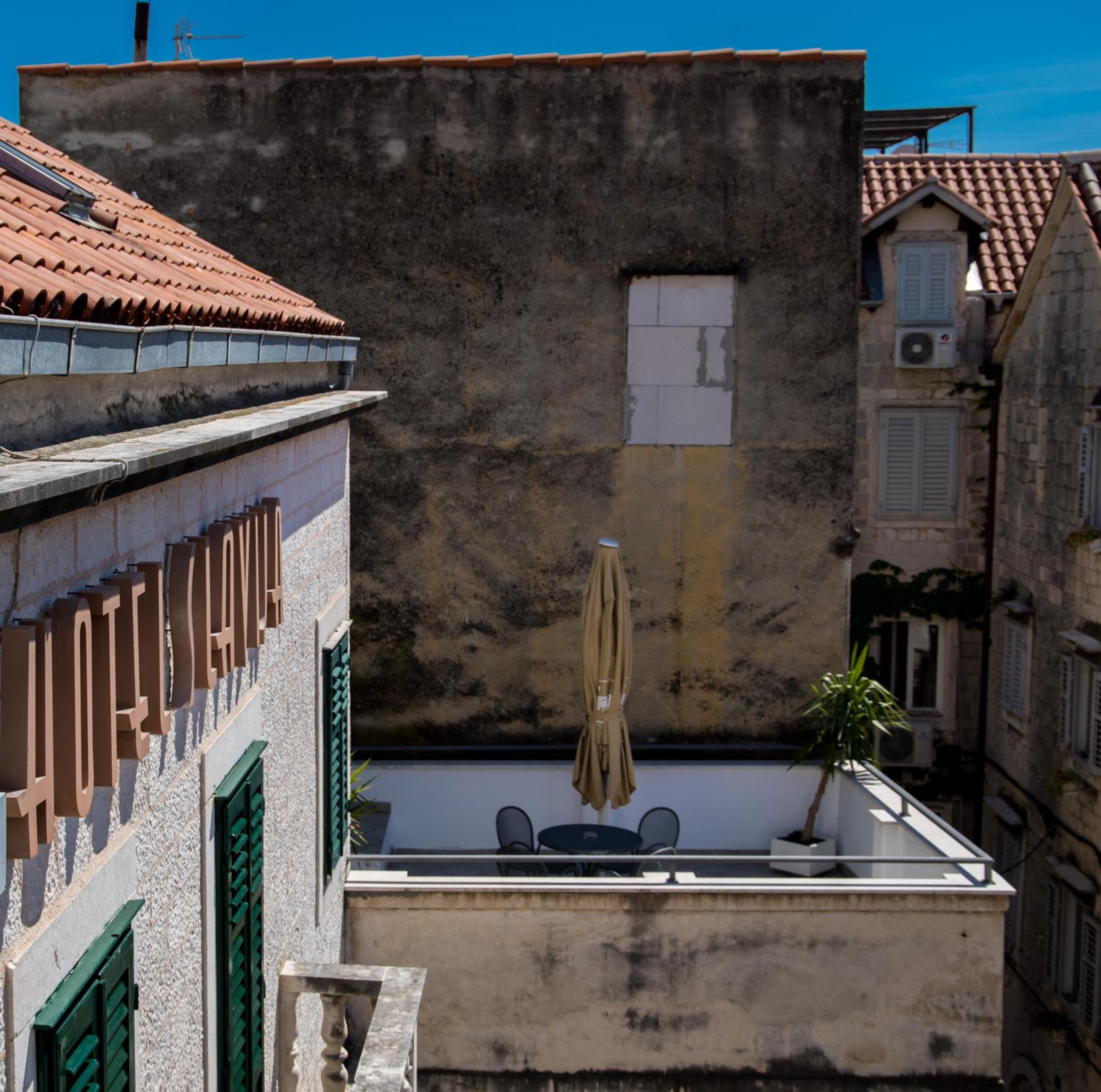 Suite with Terrace - Photo 8