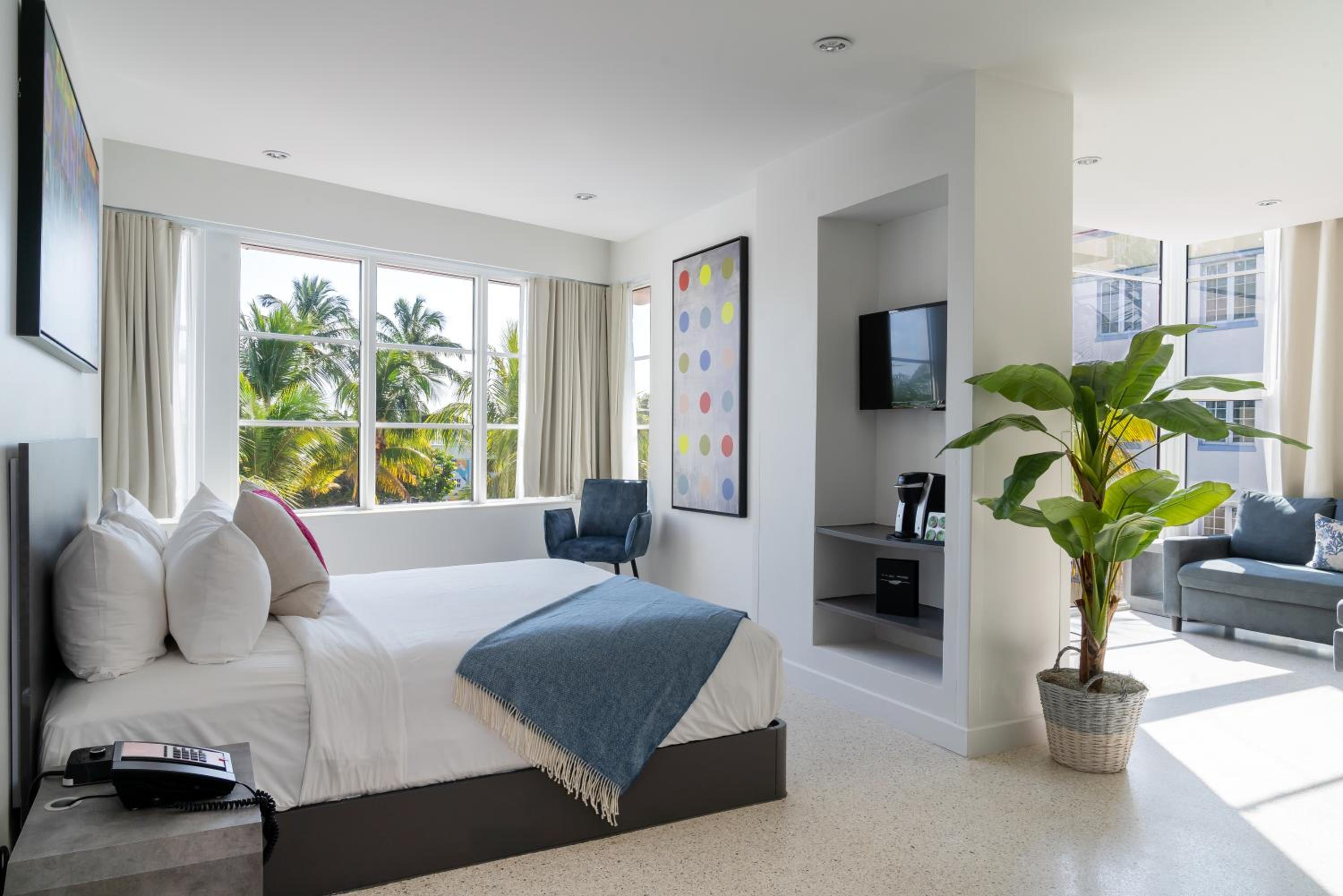 King Suite with Ocean View - Photo 1