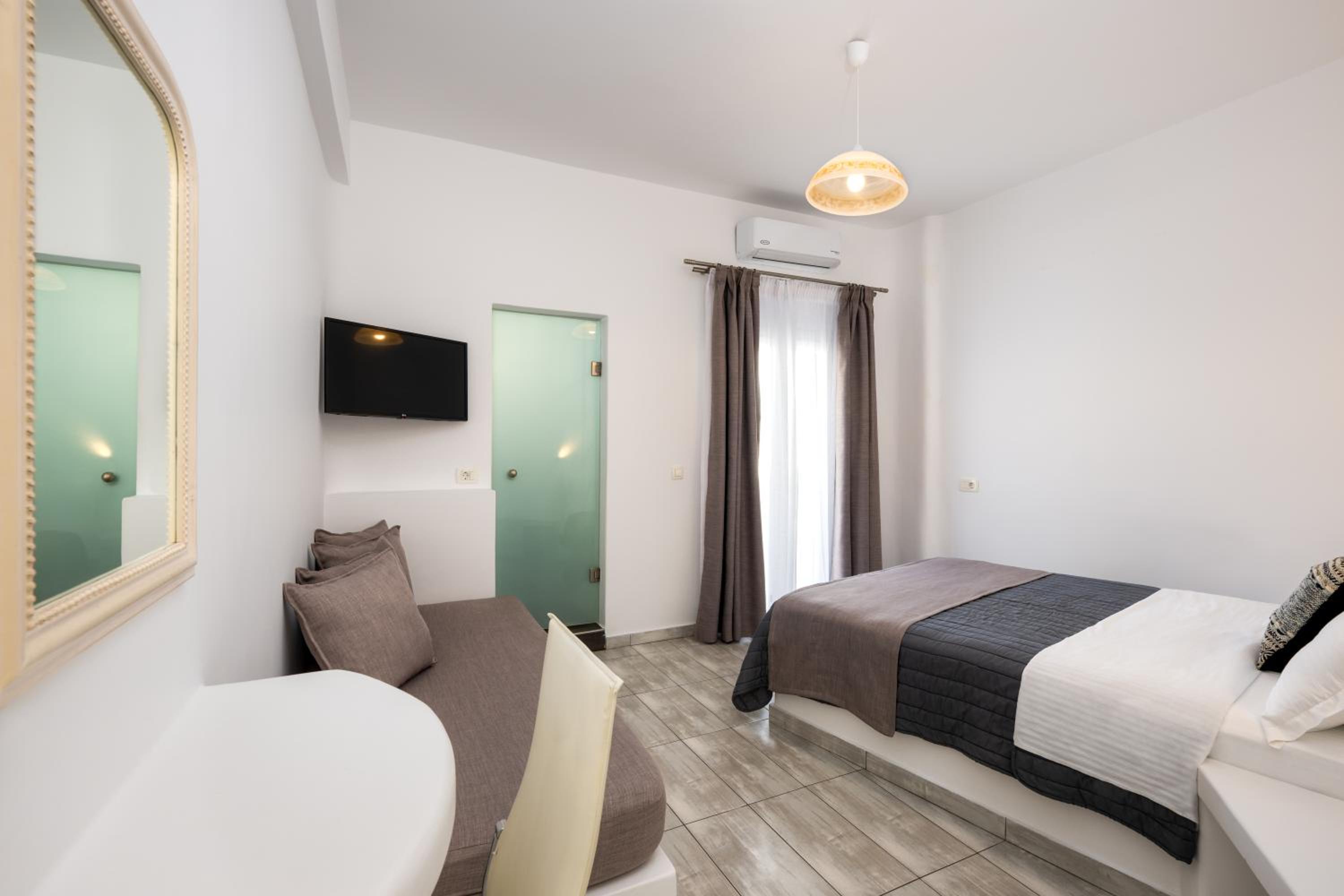Superior Double Room - Photo 6