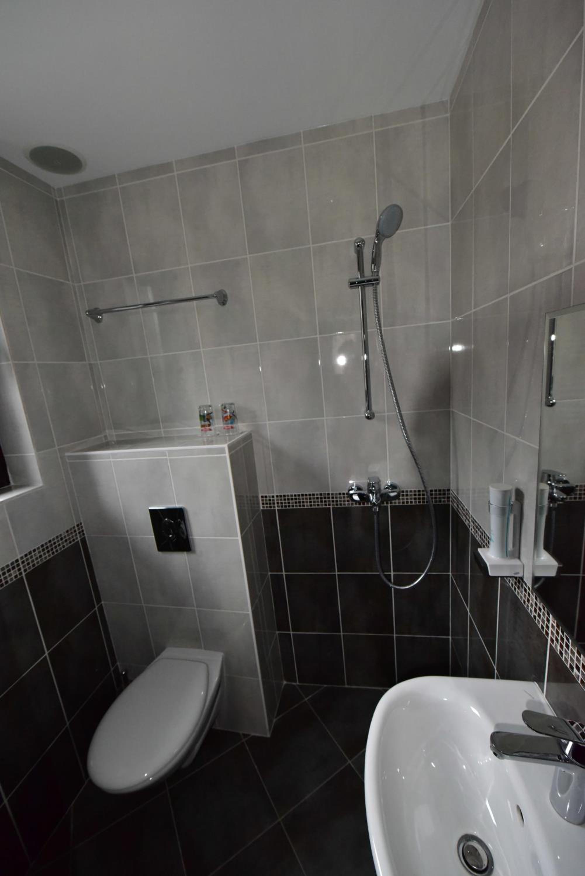 Deluxe Double Room with Balcony photo 2