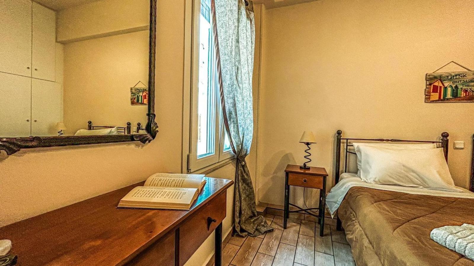 Standard Twin Room - Photo 1