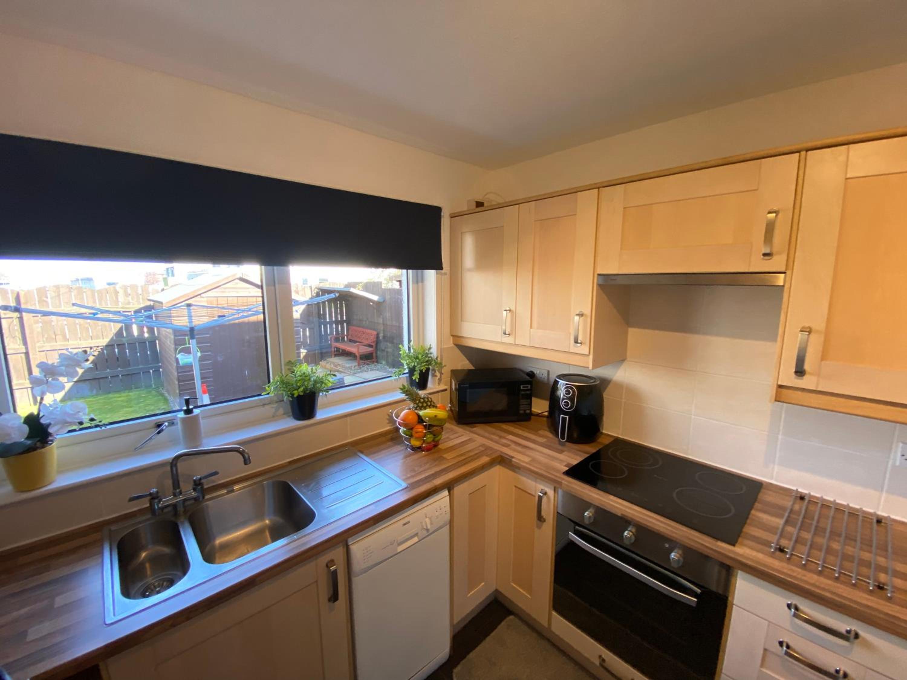 Three-Bedroom Apartment - Photo 13
