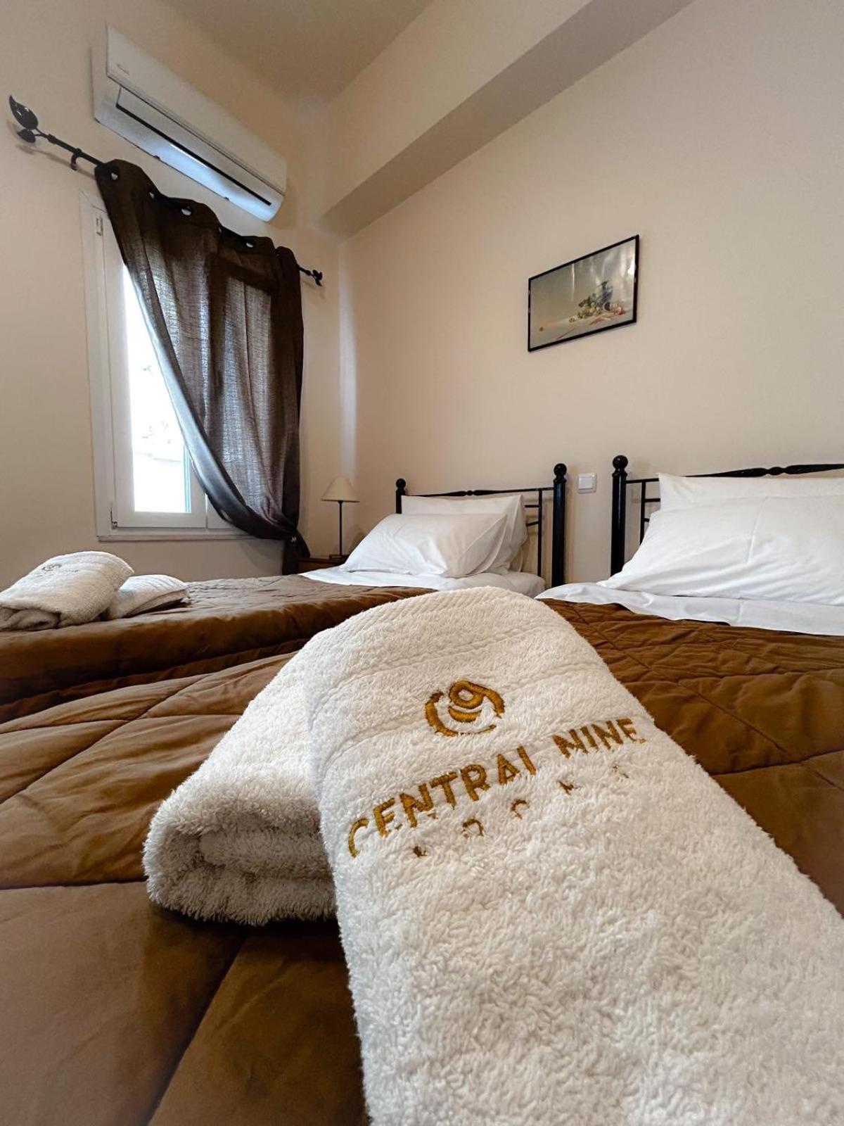 Standard Twin Room - Photo 4