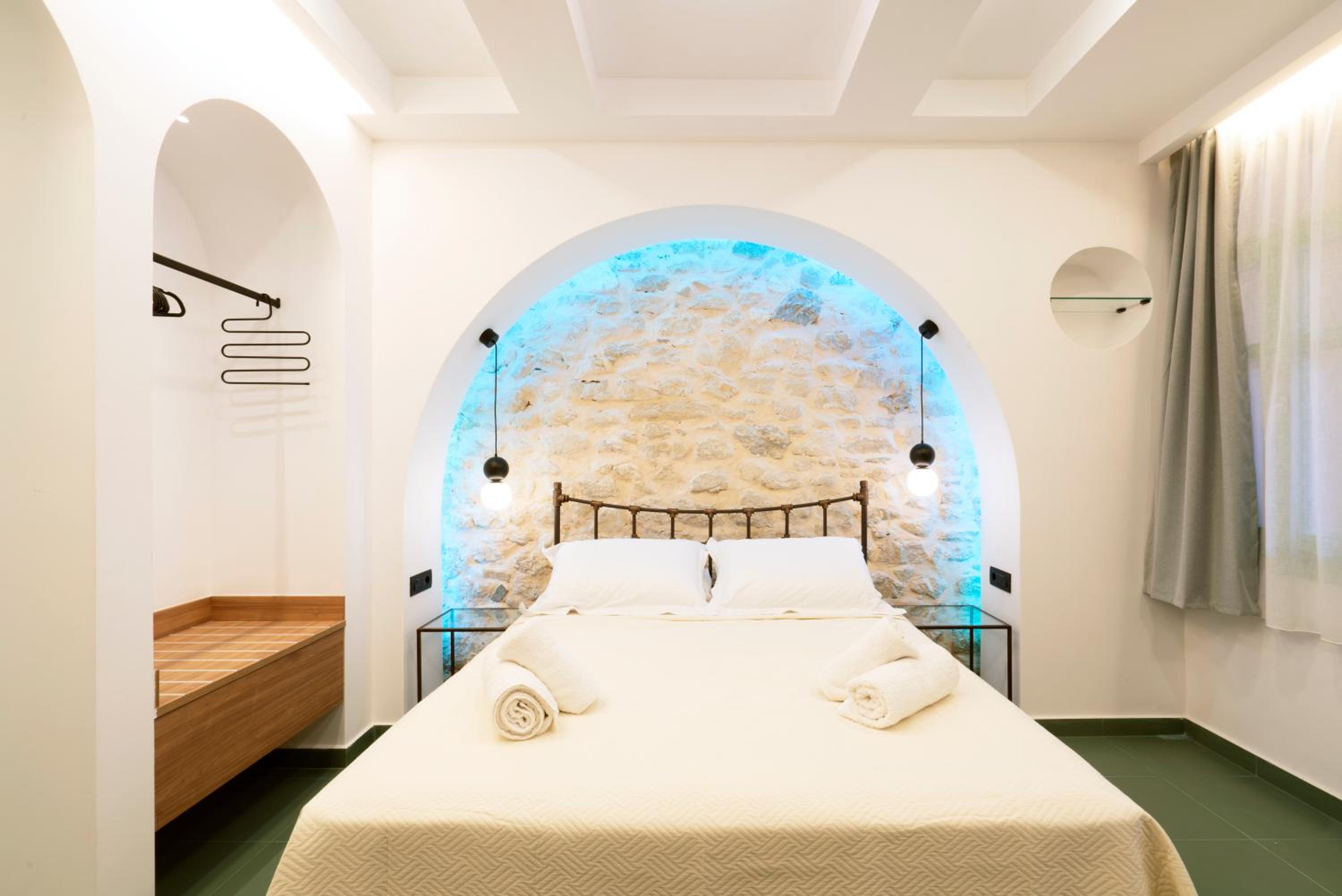 Comfort Triple Room with Shower - Photo 1