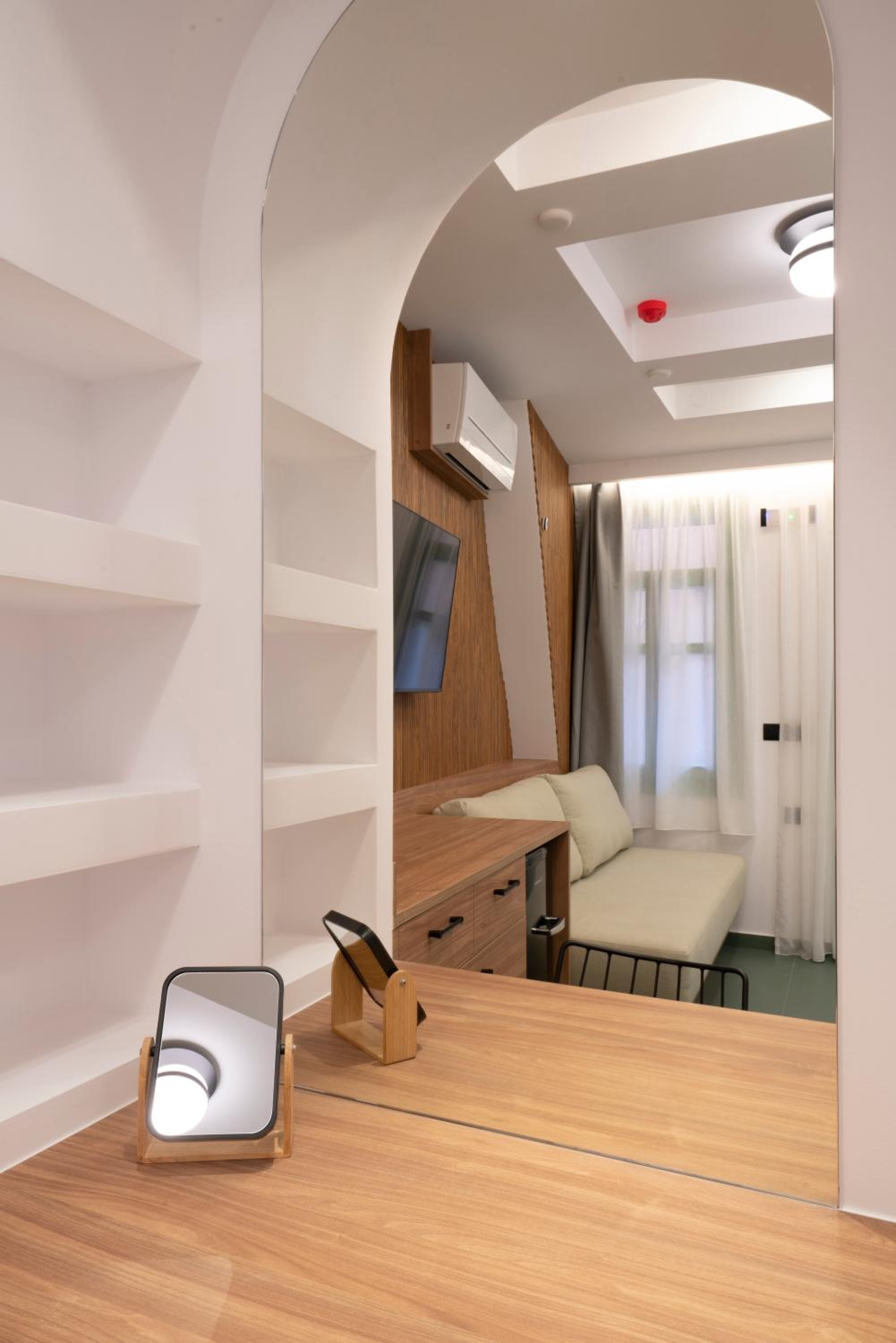 Comfort Triple Room with Shower - Photo 11