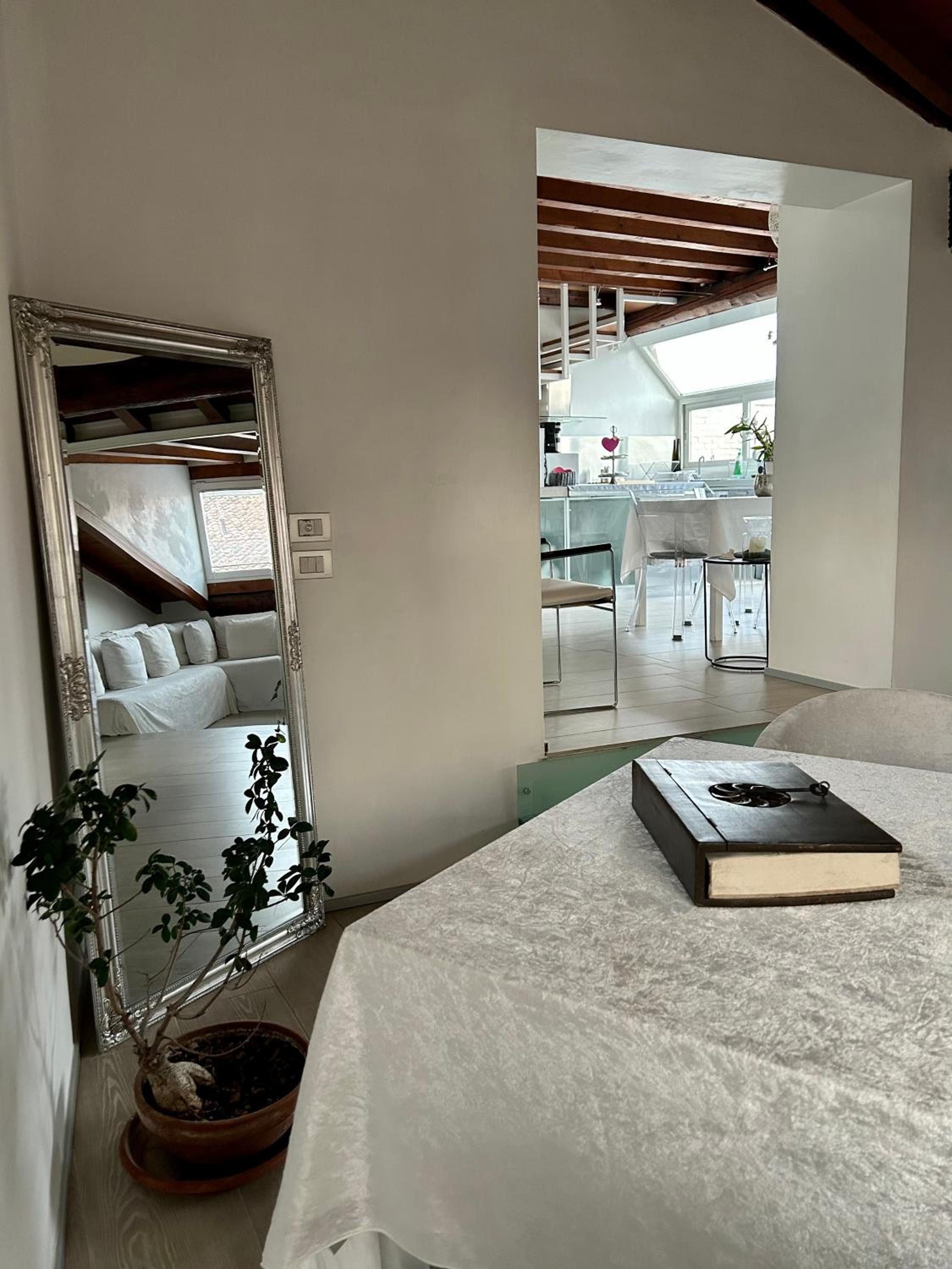 Two-Bedroom Penthouse Apartment with Terrace - Photo 37