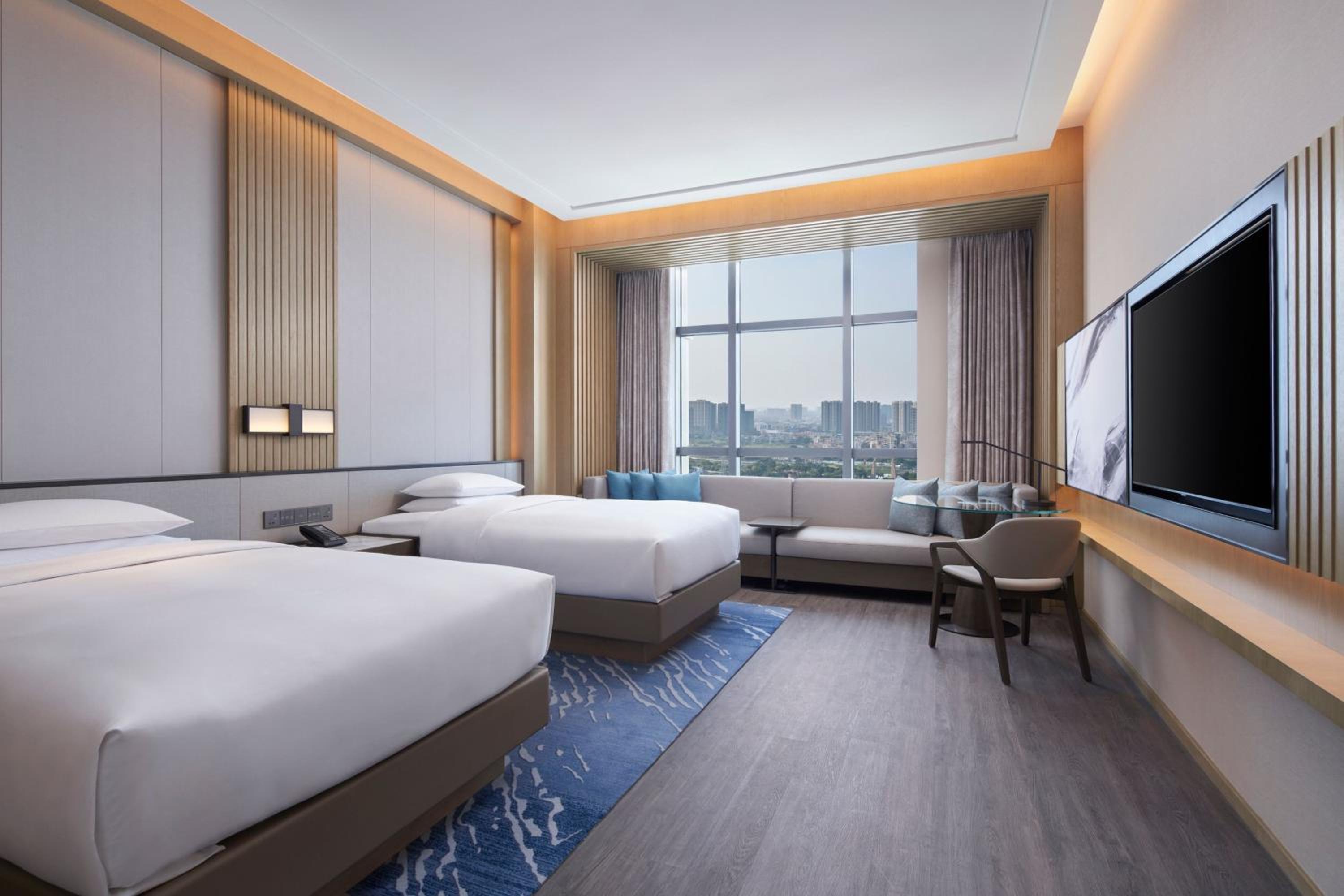 Deluxe Double Room with Two Double Beds - High floor