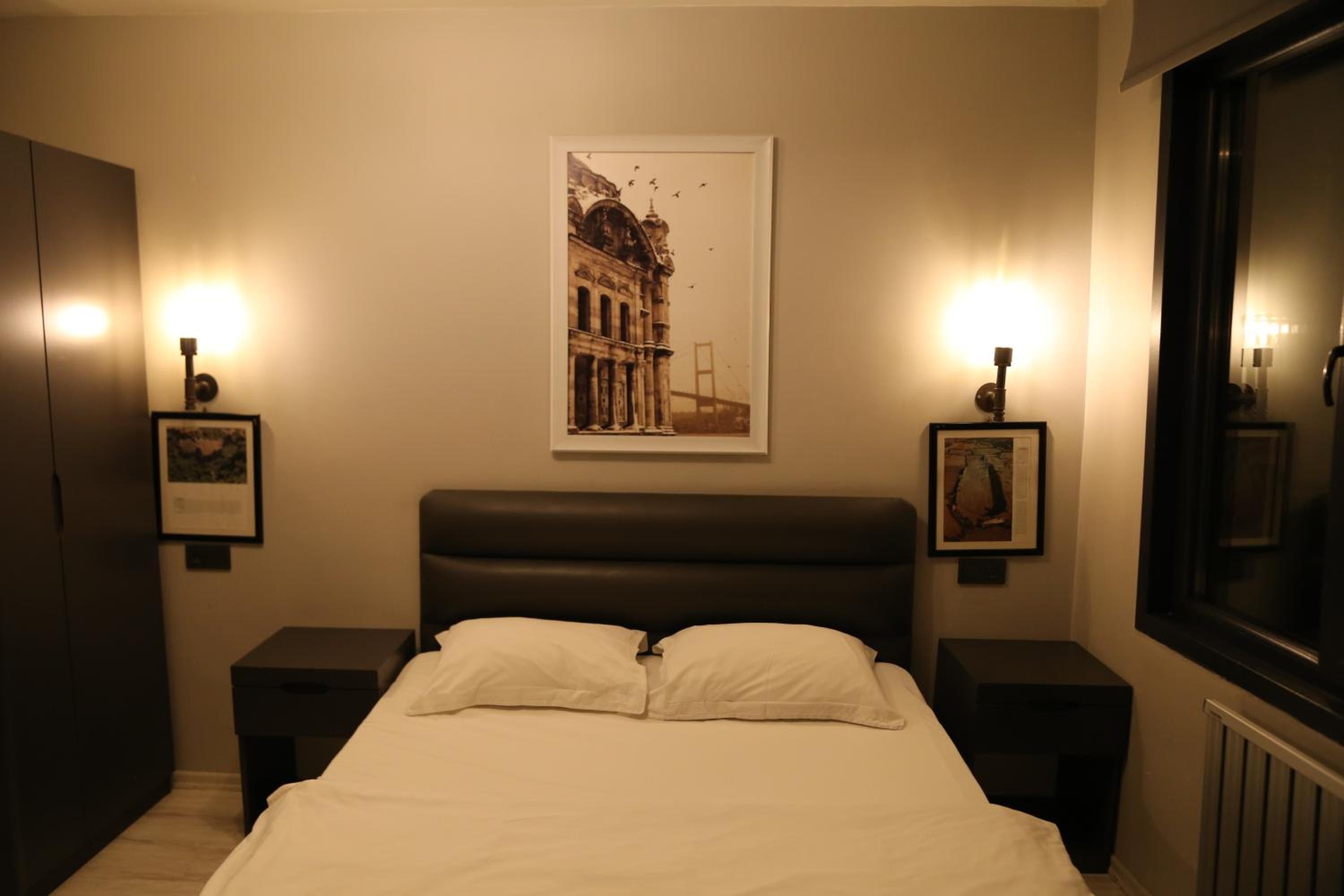 Standard Family Room photo 1