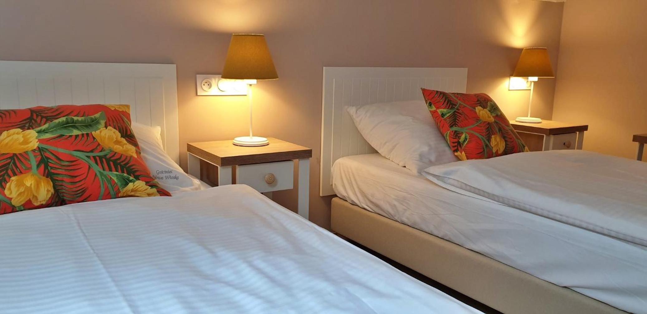 Basic Triple Room photo 2