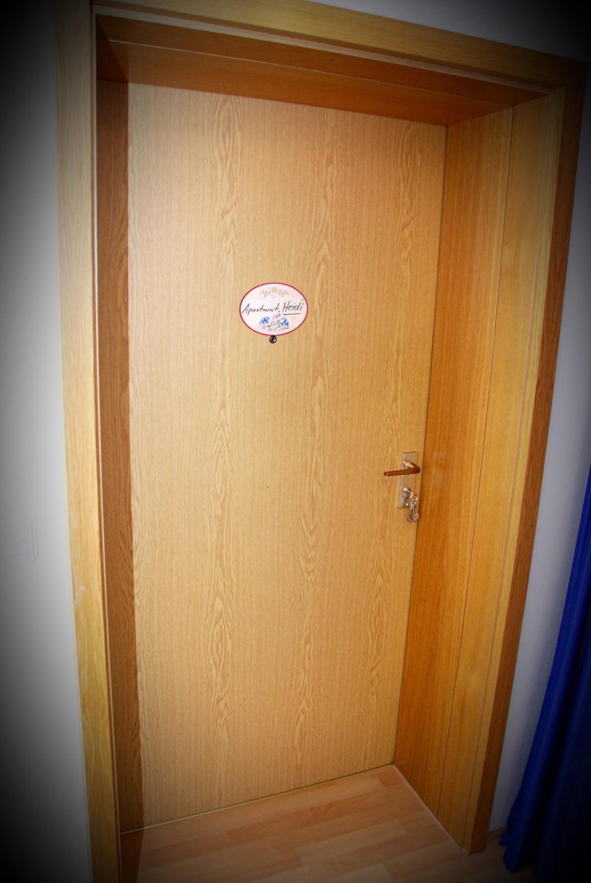 Basic Triple Room photo 2