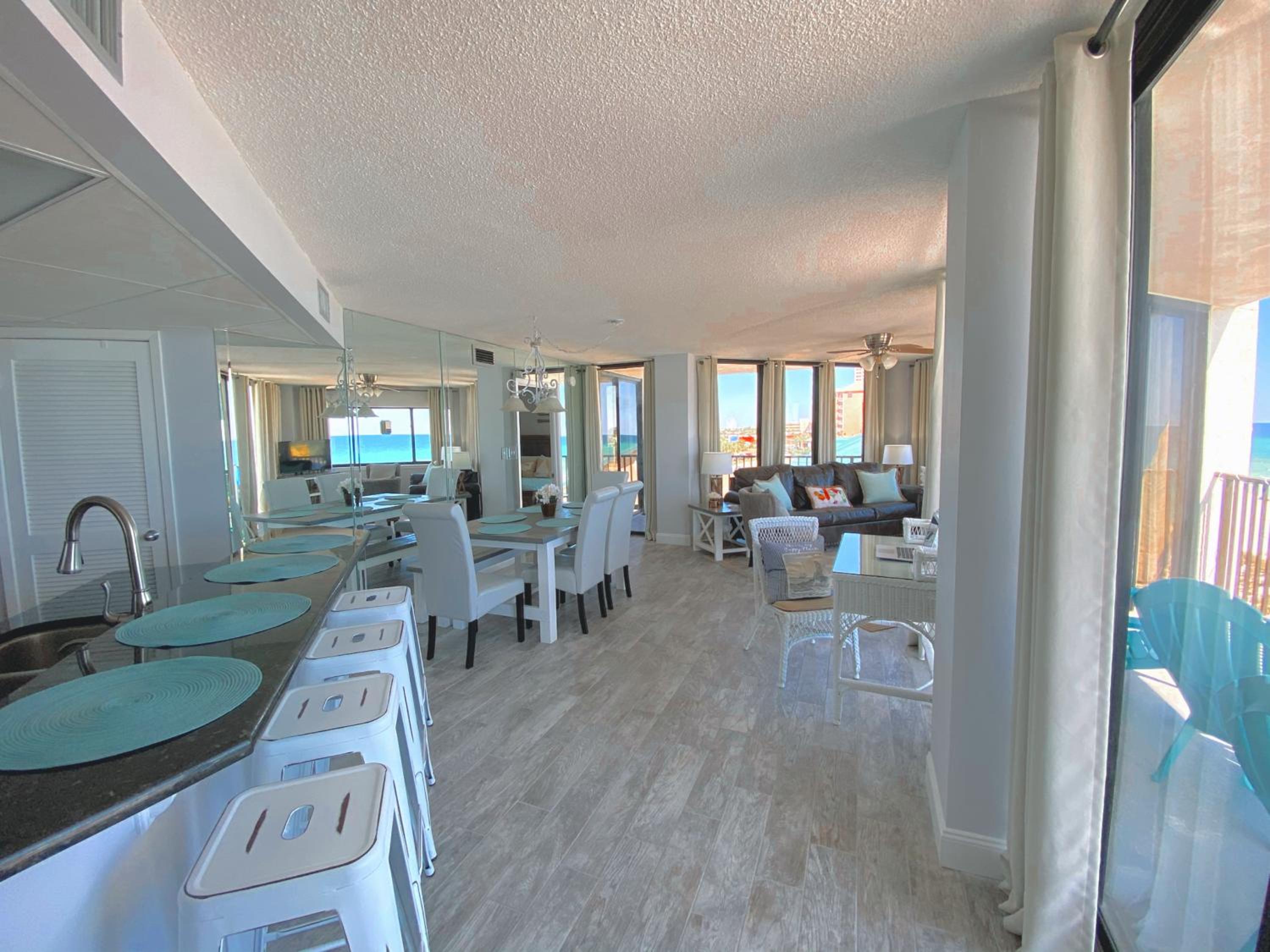 Apartment With Sea View