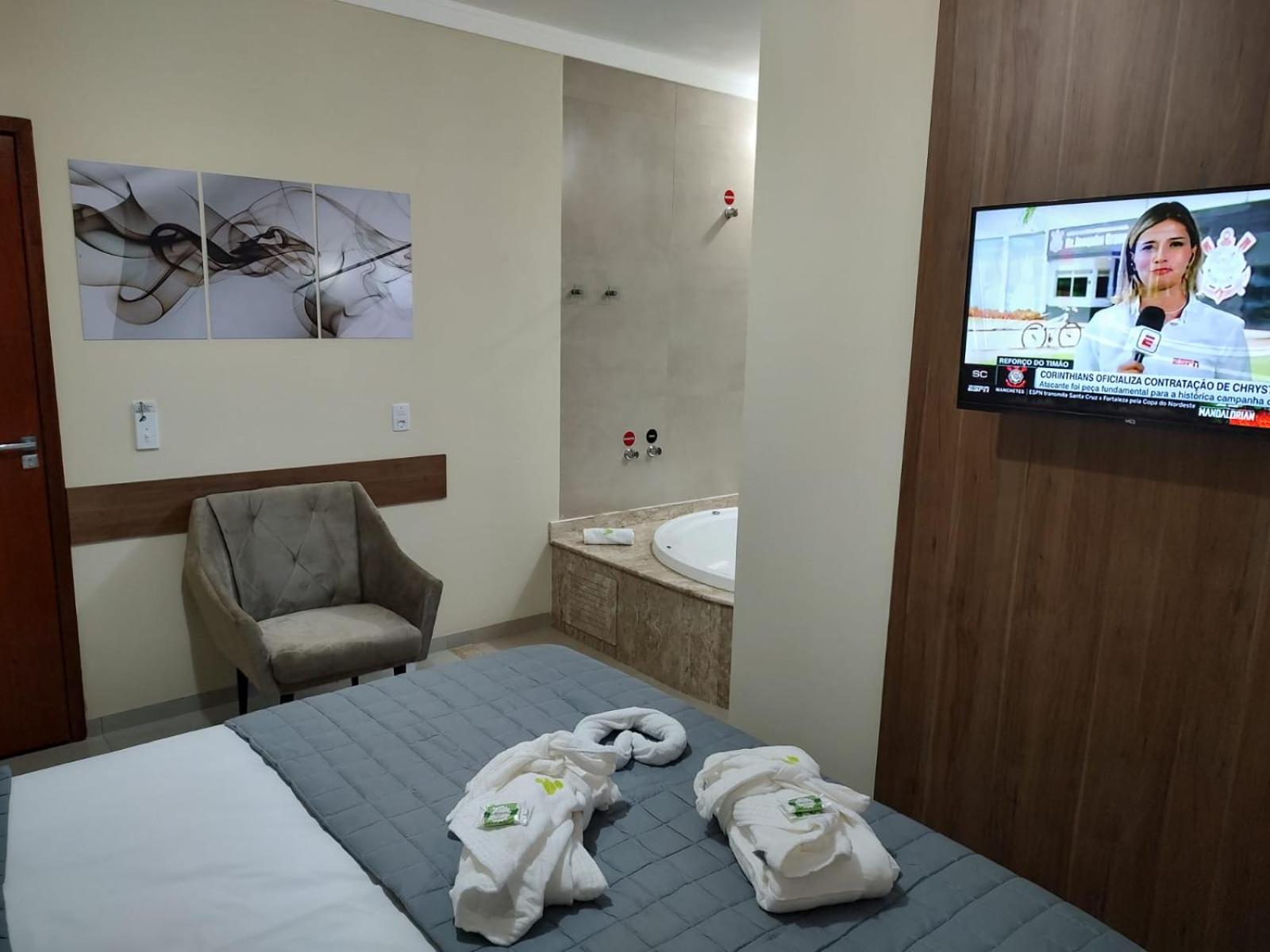 King Suite with Spa Bath
