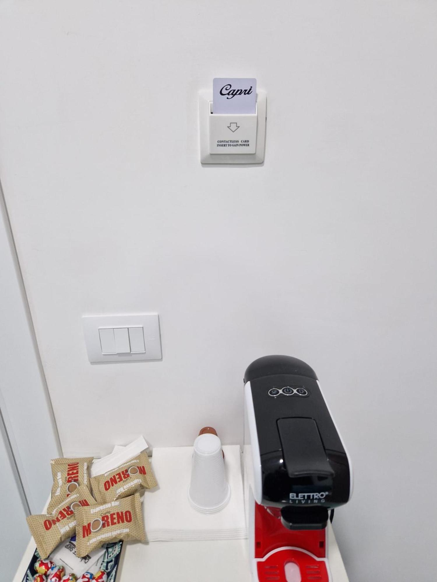 Double Room with Private Bathroom - Photo 3