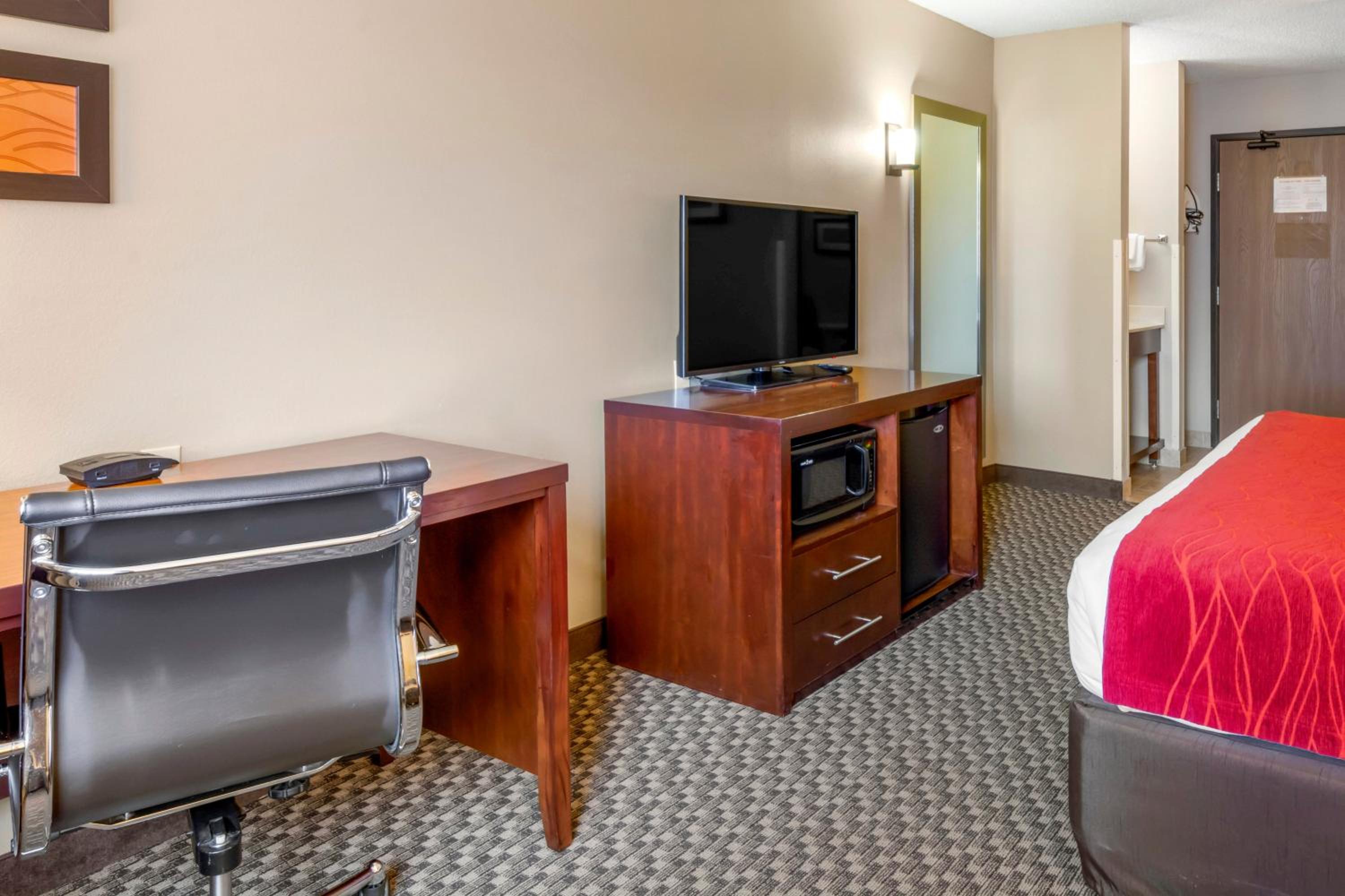 Queen Room - Non Smoking - Photo 3