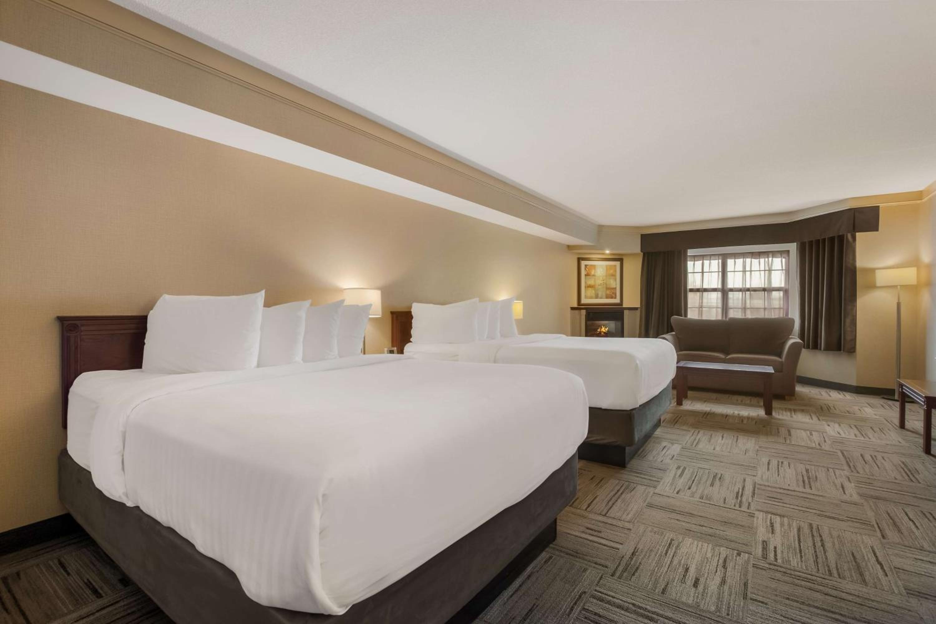 Room with Two Queen Beds and Fireplace - Photo 4