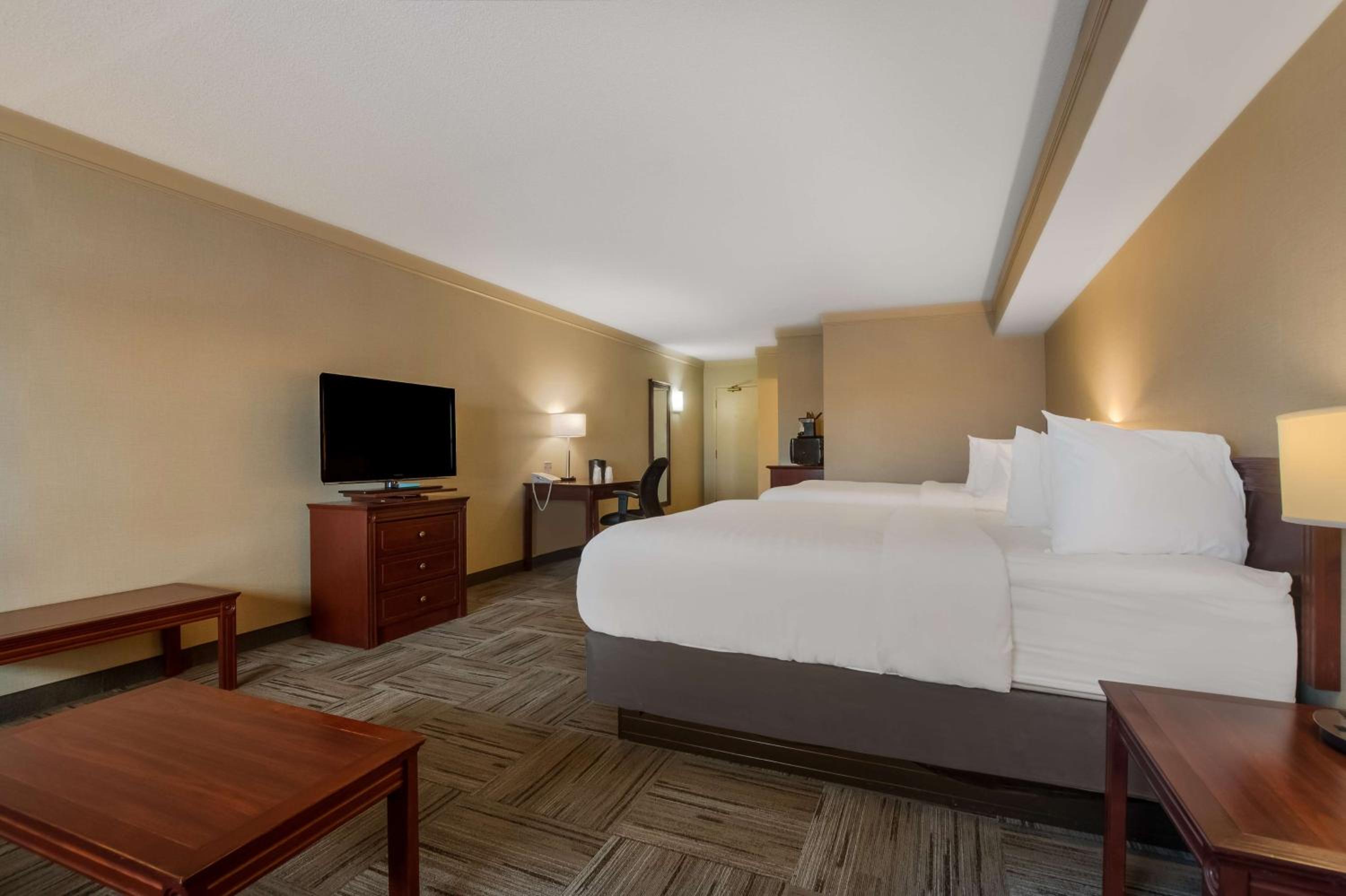 Room with Two Queen Beds and Fireplace - Photo 2