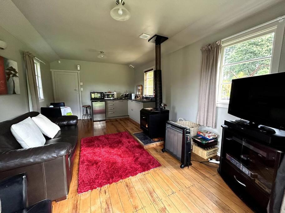 One-Bedroom House photo 1