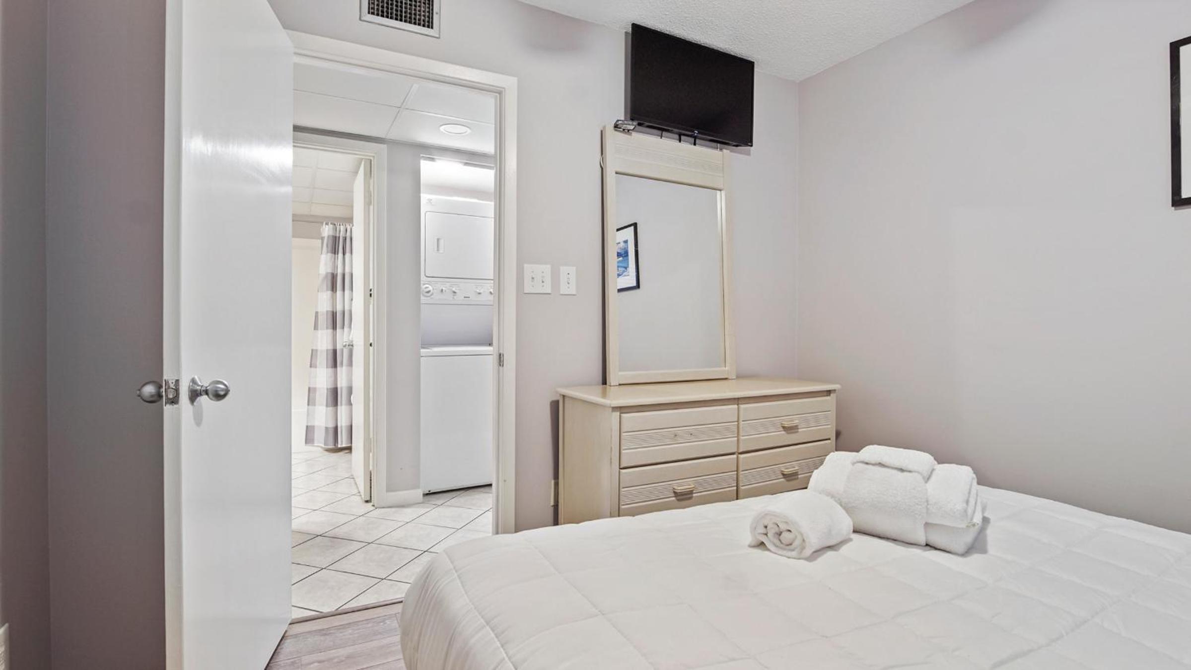 Apartment with Shower