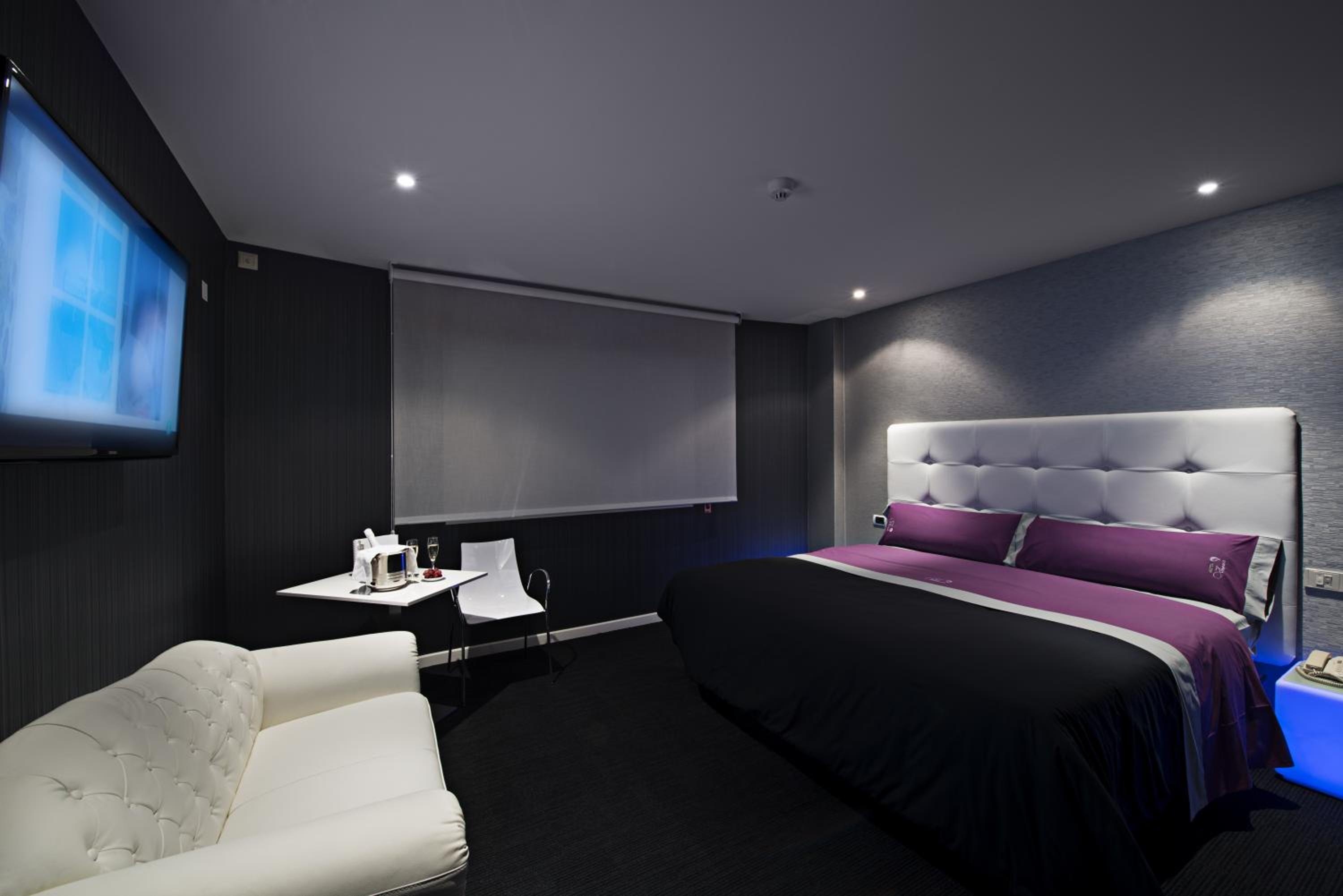 King Room with Spa Bath
