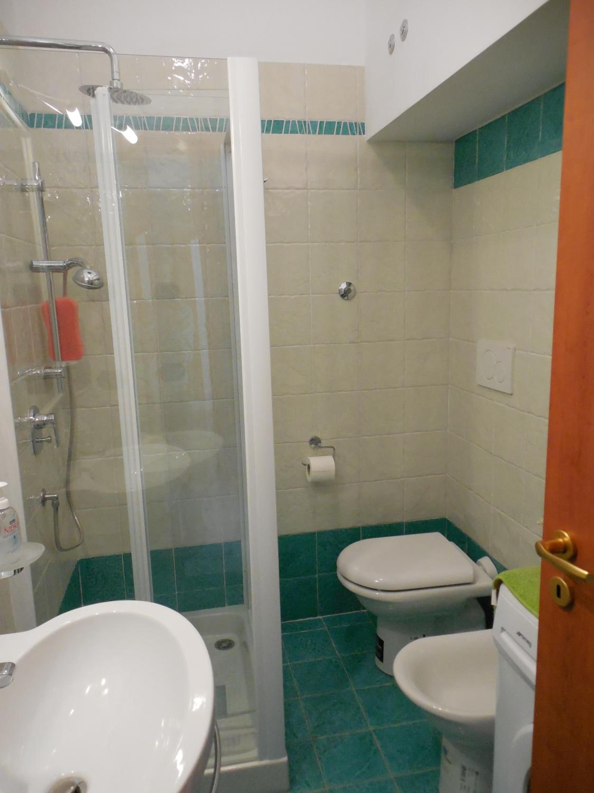 Two-Bedroom House - Photo 7
