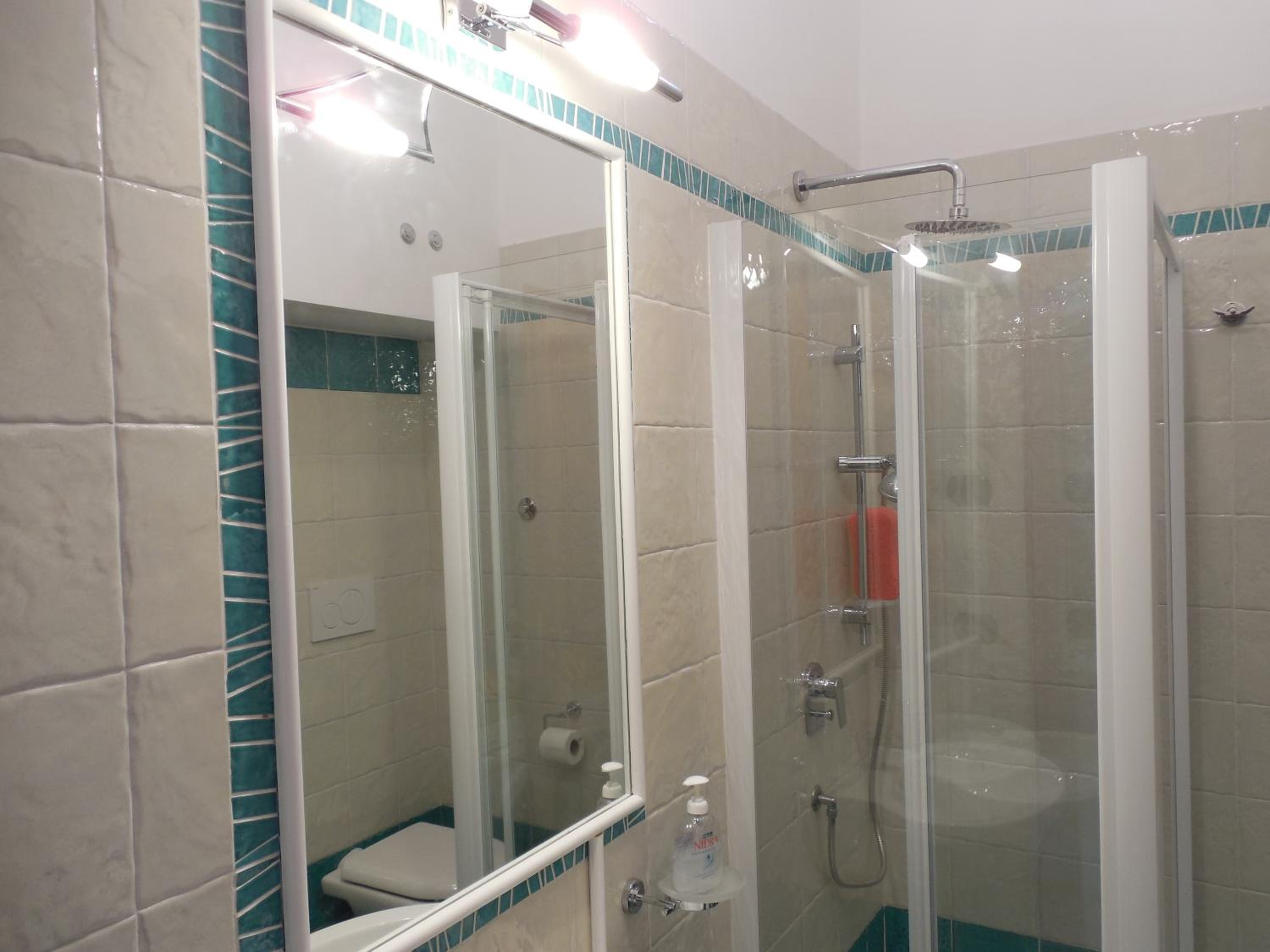 Two-Bedroom House - Photo 29