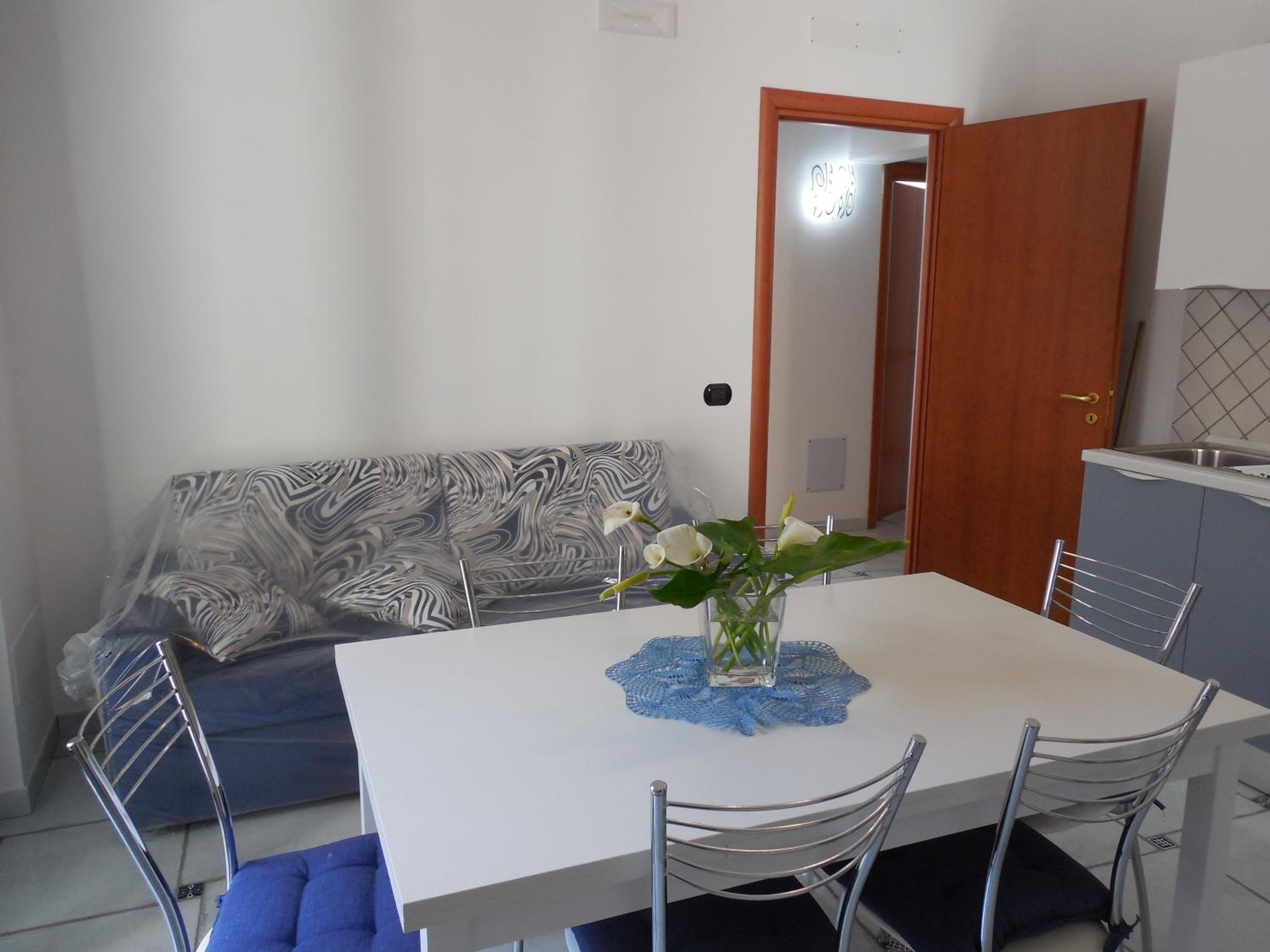 Two-Bedroom House - Photo 30