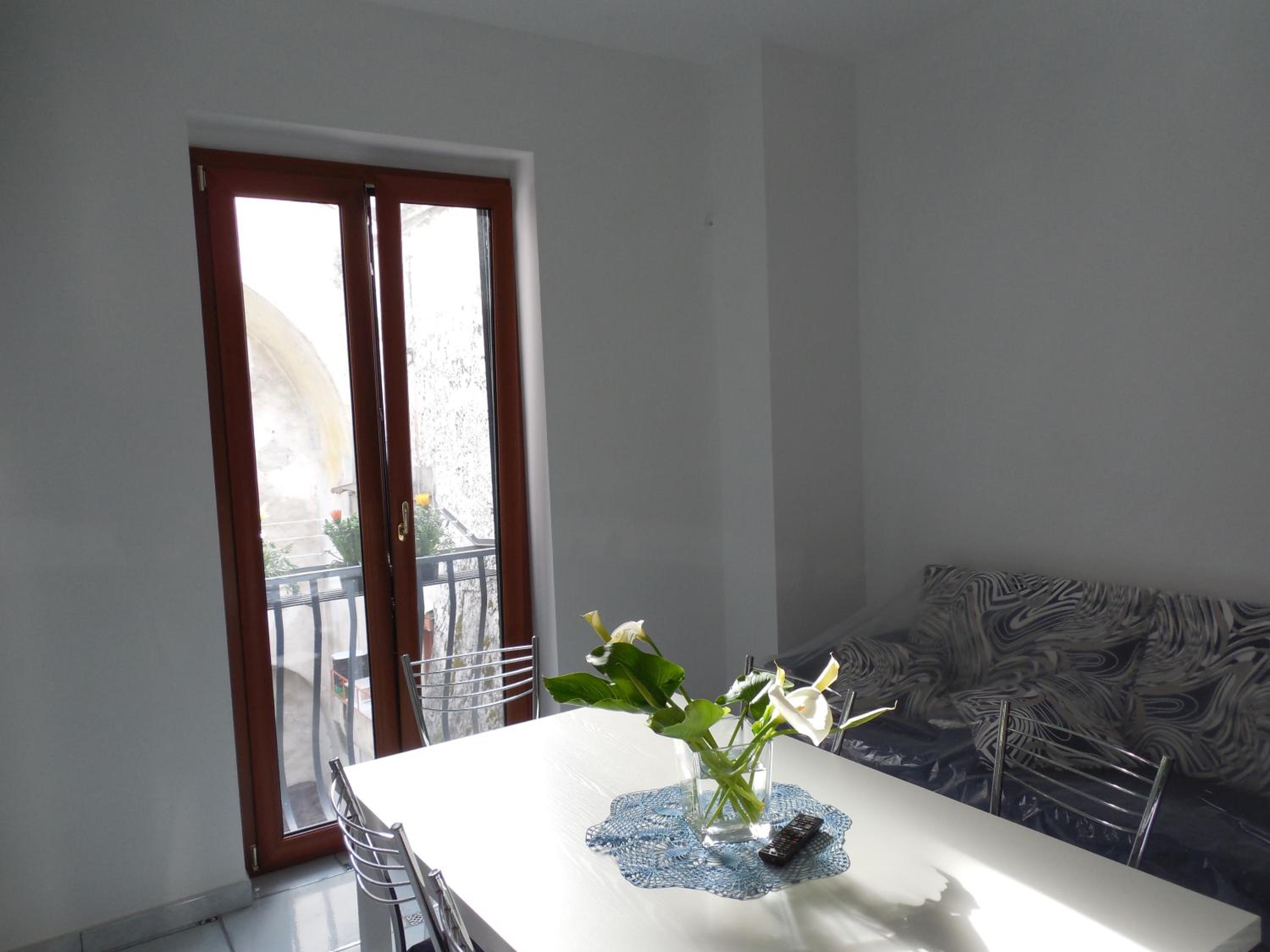 Two-Bedroom House - Photo 37