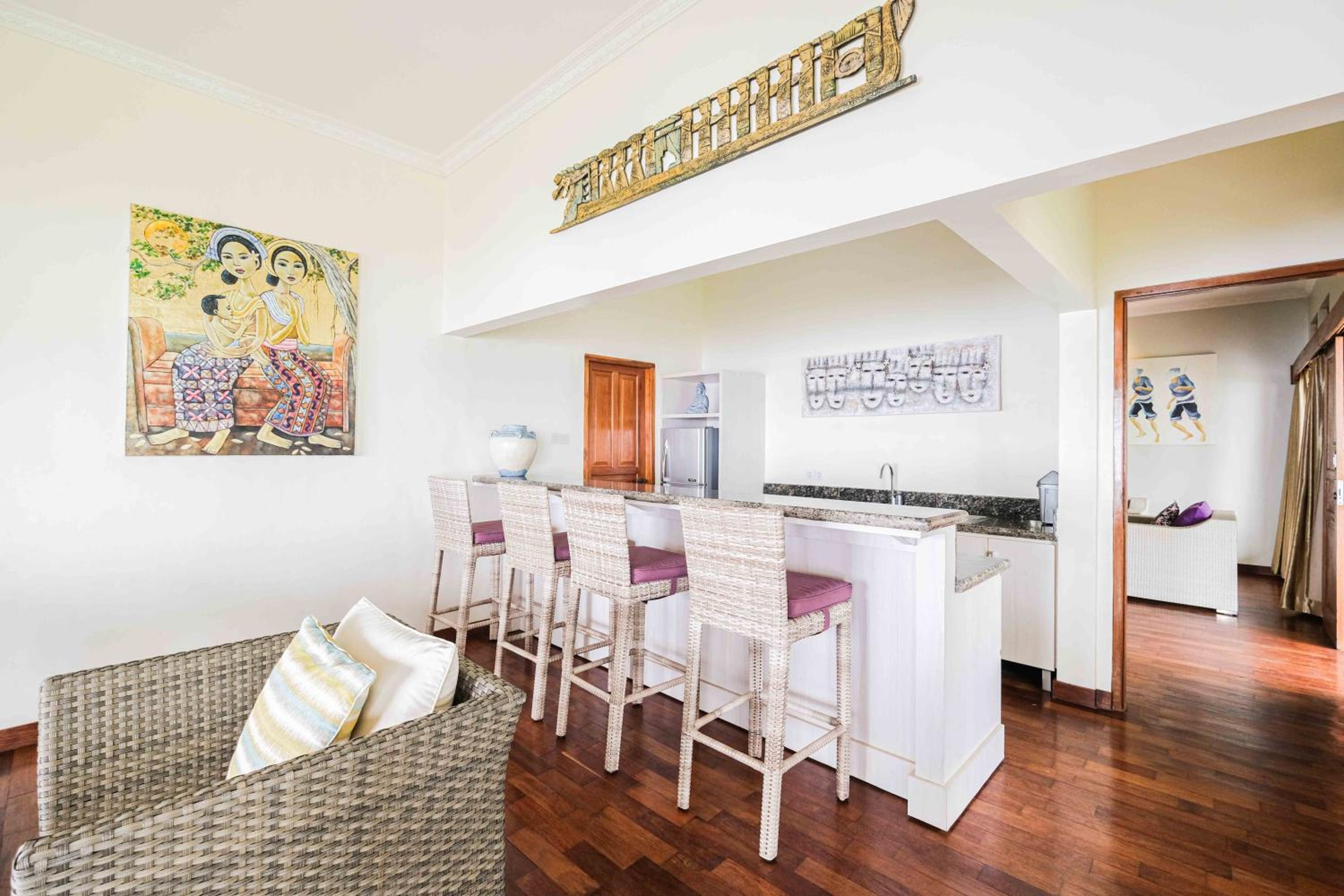 Three-Bedroom Villa - Photo 11