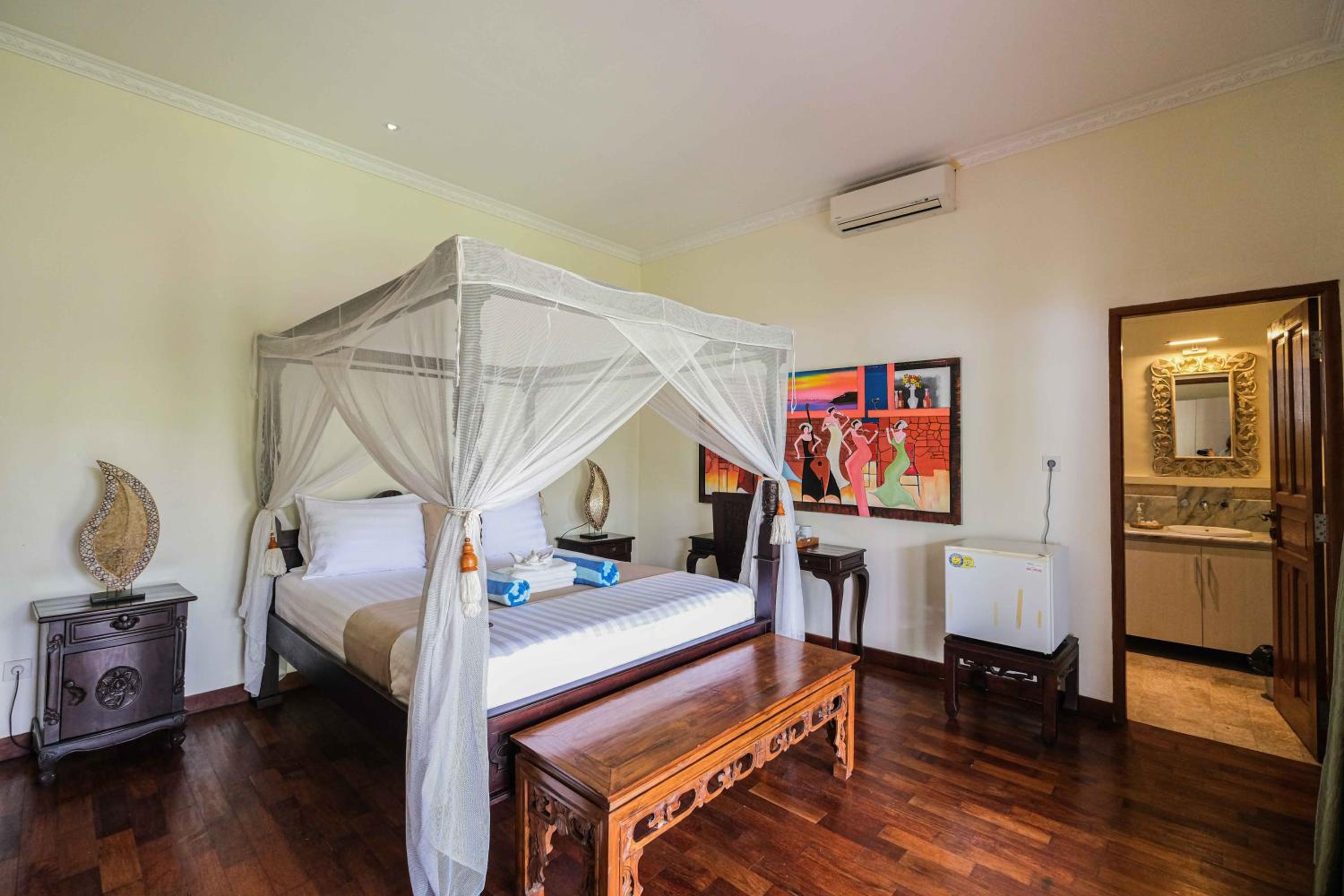 Three-Bedroom Villa - Photo 24
