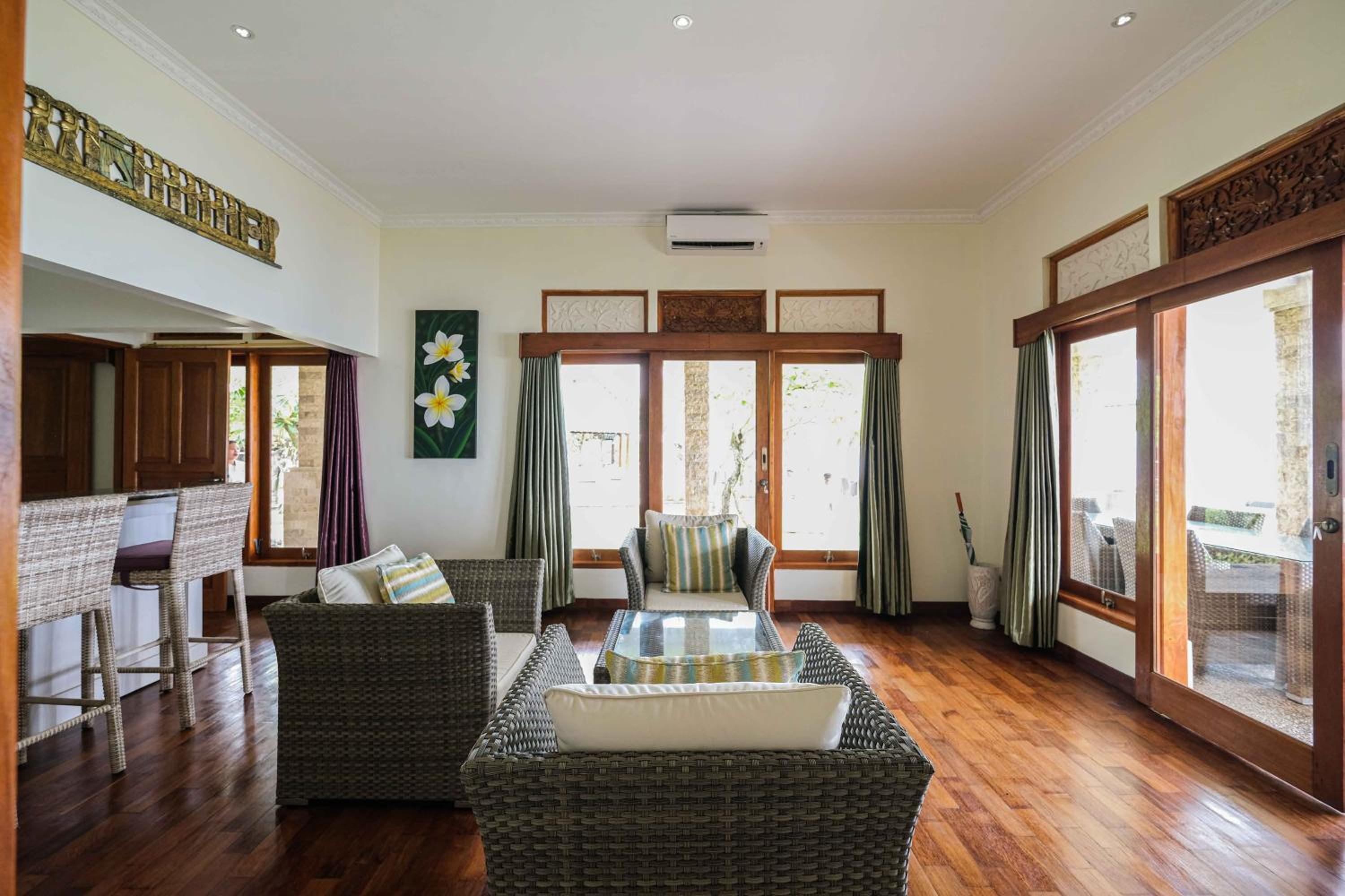 Three-Bedroom Villa - Photo 15